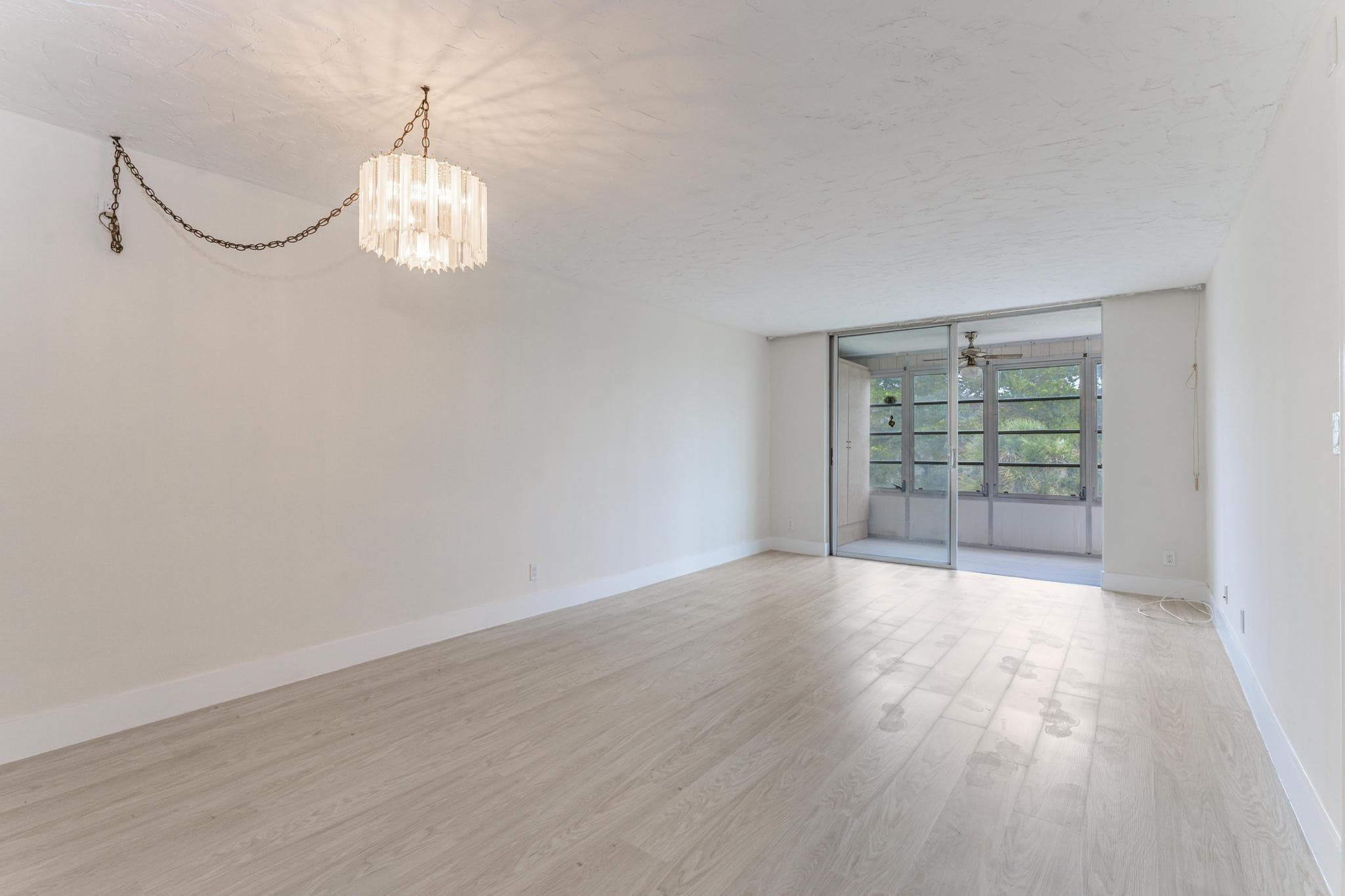 2551 Aragon Boulevard 406, Sunrise, FL 33322 — photo 9 of 20