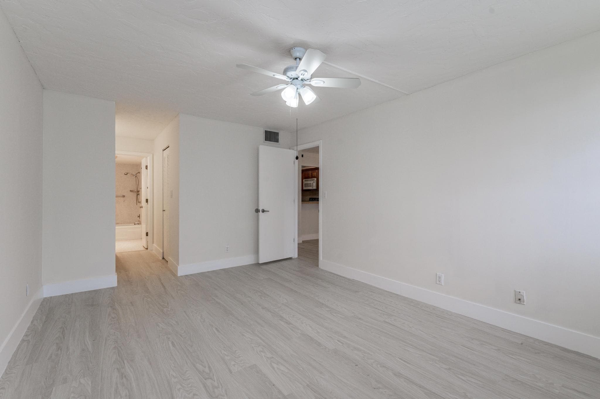 2551 Aragon Boulevard 406, Sunrise, FL 33322 — photo 12 of 20