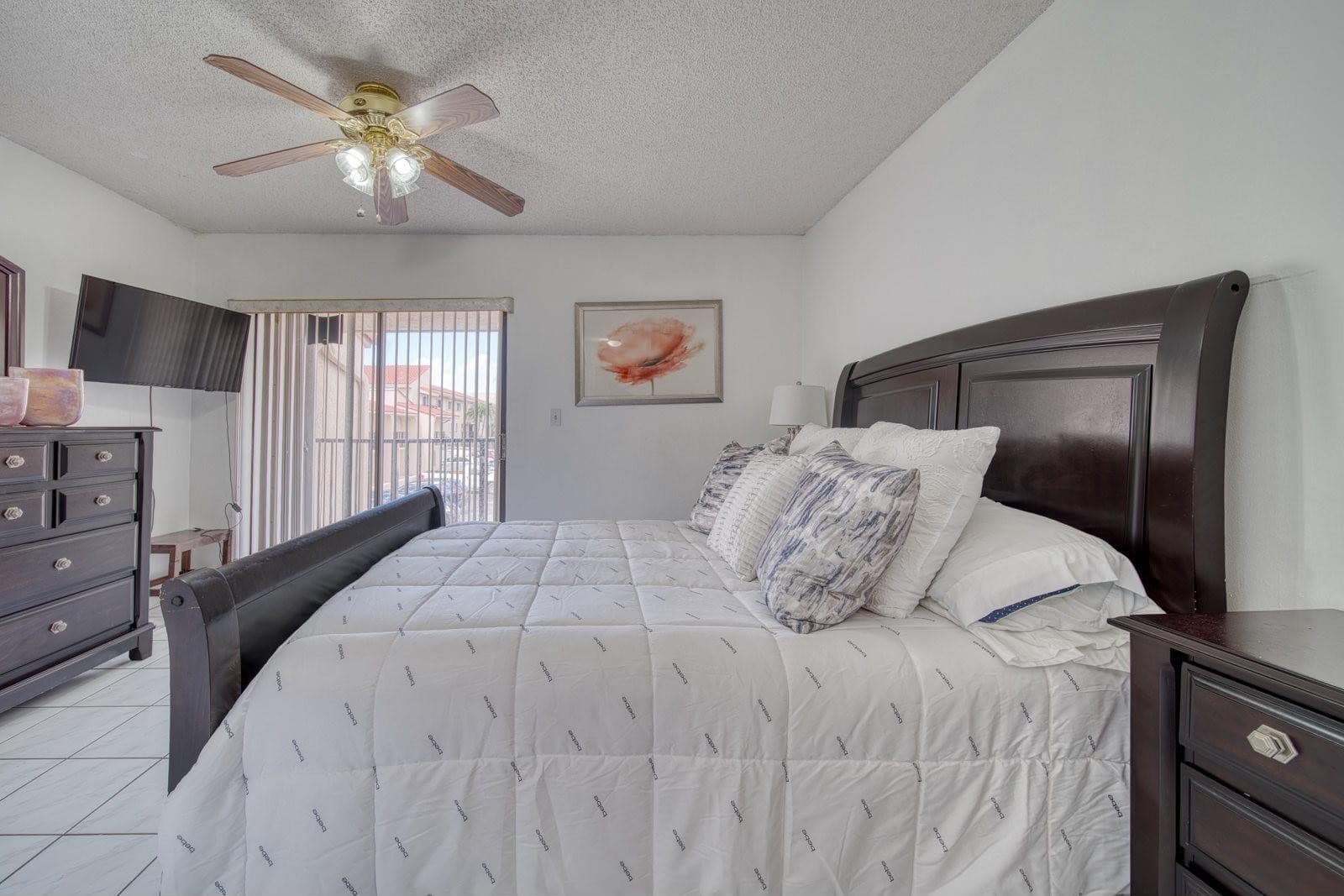 2612 W 54th Place Unit 204, Hialeah, FL 33016 — photo 11 of 22
