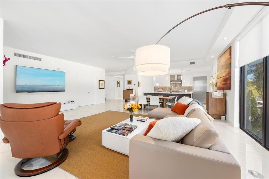 1507 SE 15th Street 202, Fort Lauderdale, FL 33316 — photo 13 of 52
