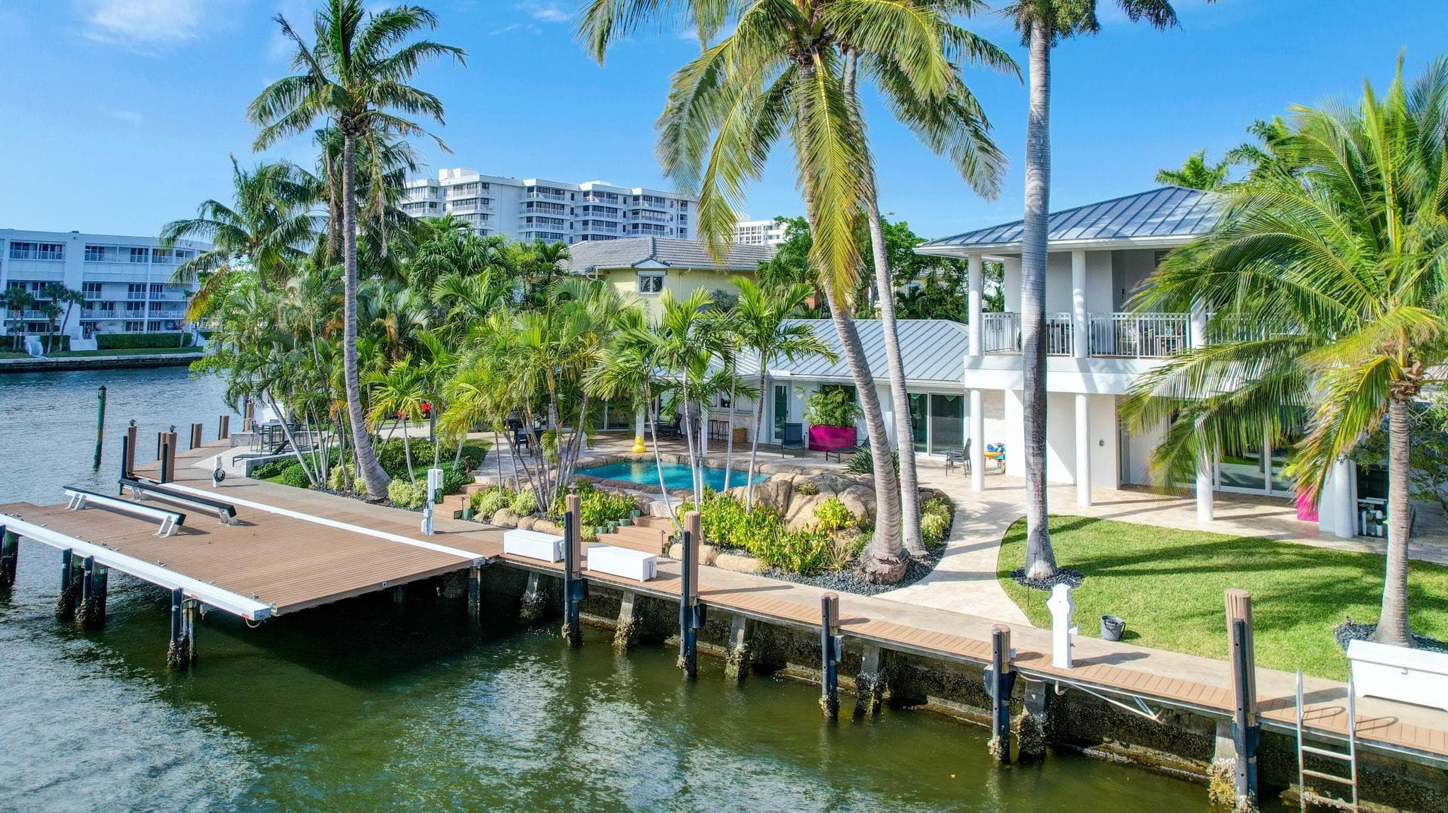 288 S Tradewinds Avenue, Lauderdale-By-The-Sea, FL 33308 — photo 39 of 65