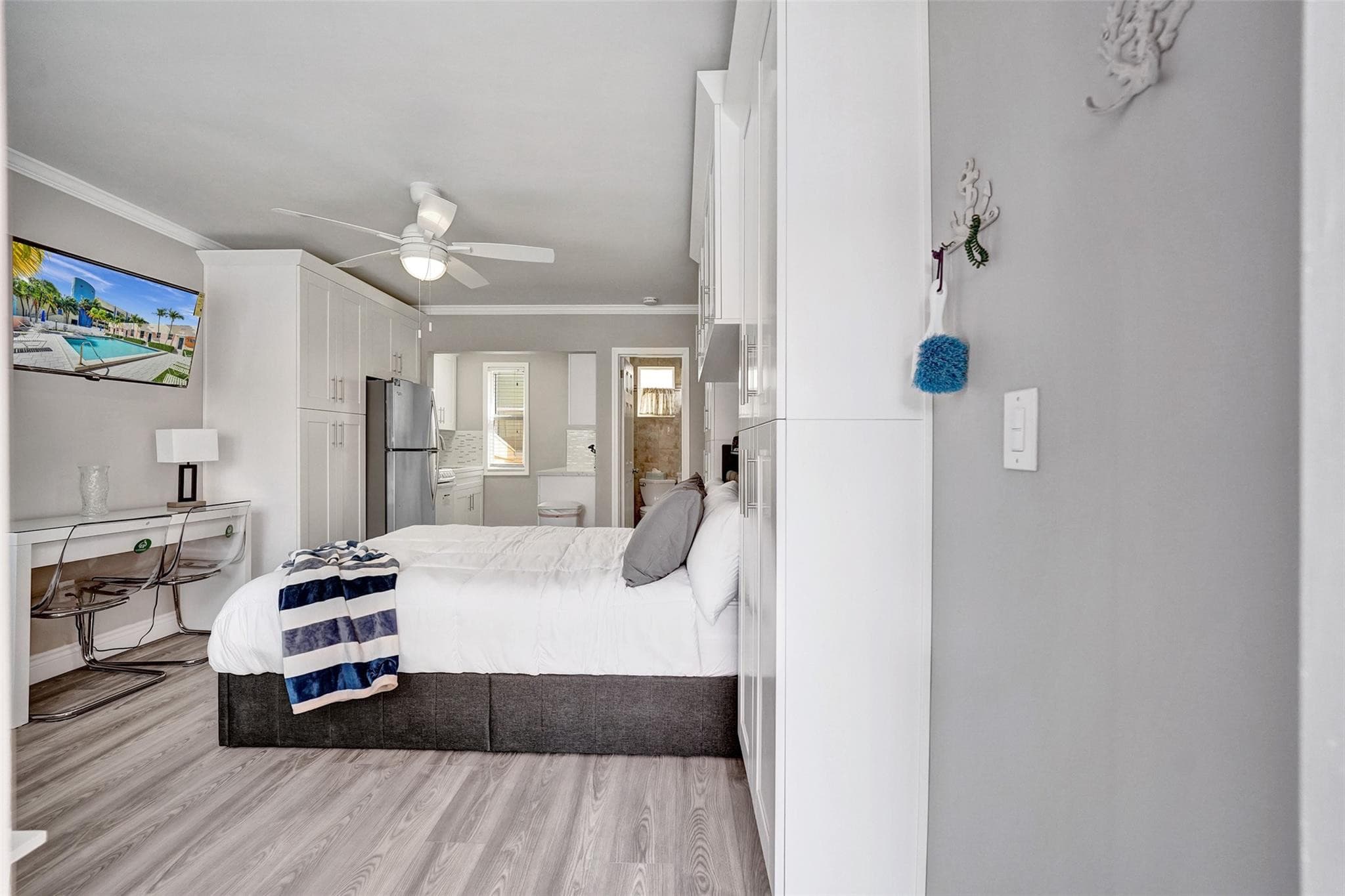 329 Connecticut Street 107, Hollywood, FL 33019 — photo 20 of 23