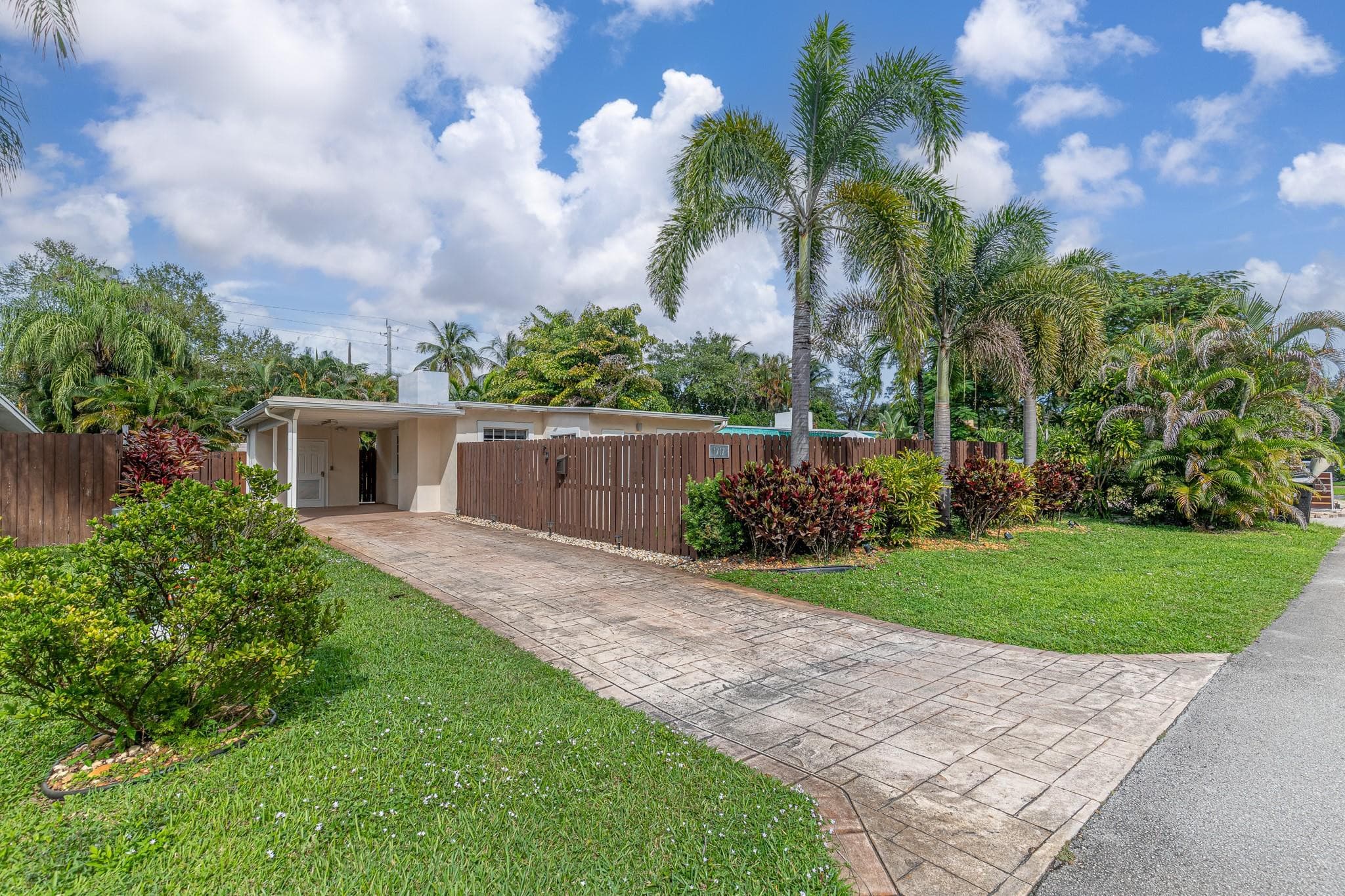 1717 SW 12th Court, Fort Lauderdale, FL 33312 — photo 2 of 35