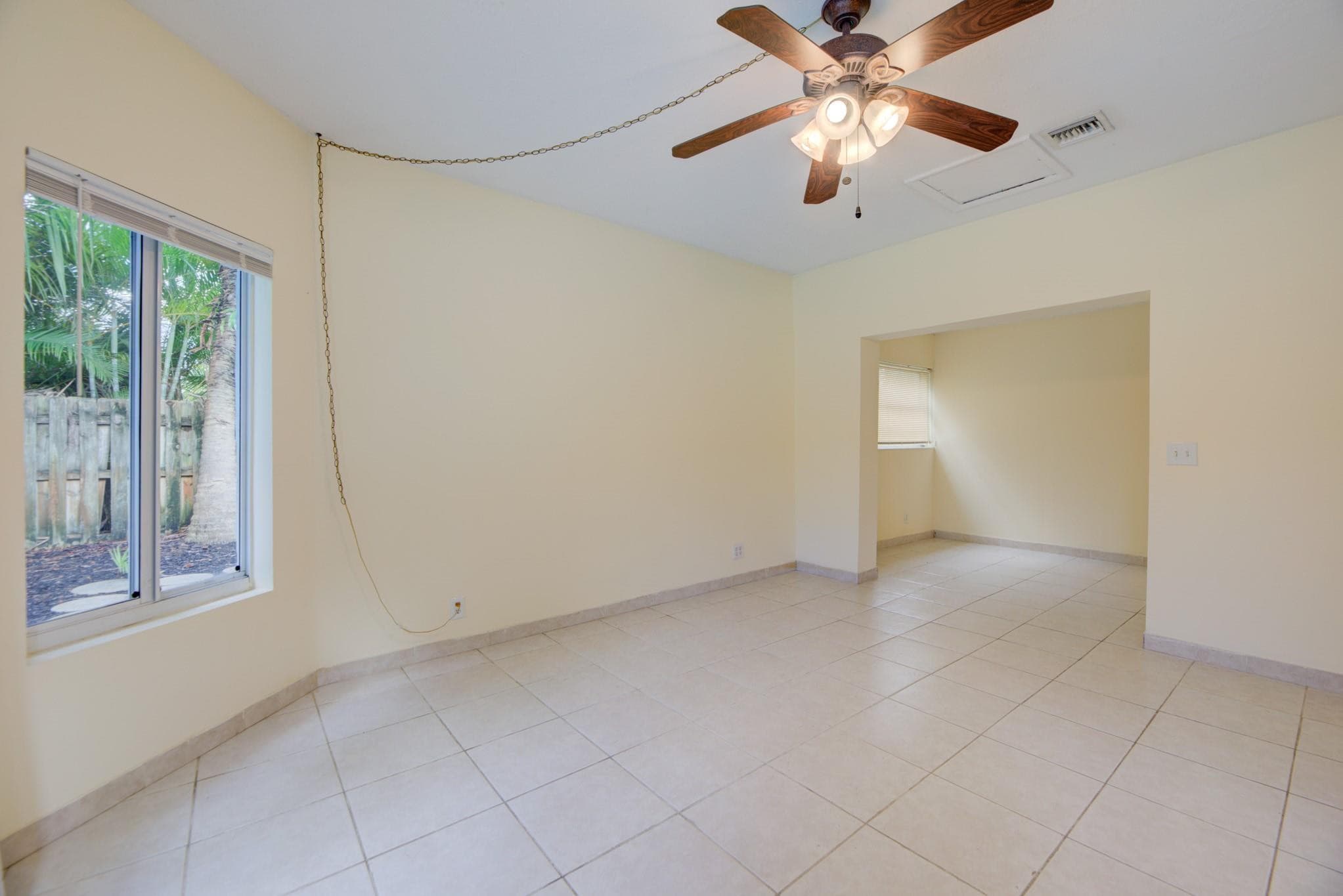 4500 NE 15th Avenue, Oakland Park, FL 33334 — photo 10 of 49
