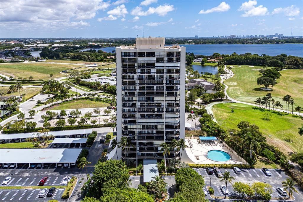 2400 Presidential Way 502, West Palm Beach, FL 33401 — photo 25 of 28