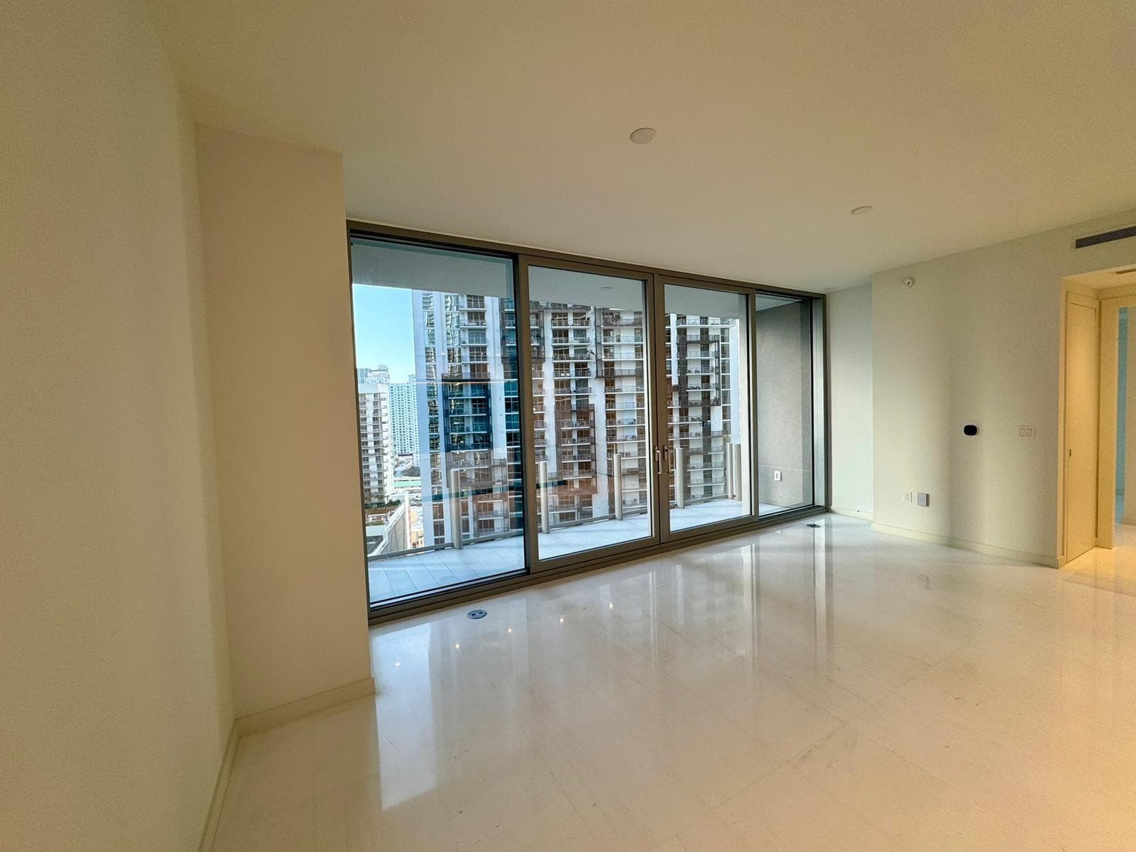 300 Biscayne Blvd Way 2508, Miami, FL 33131 — photo 14 of 35