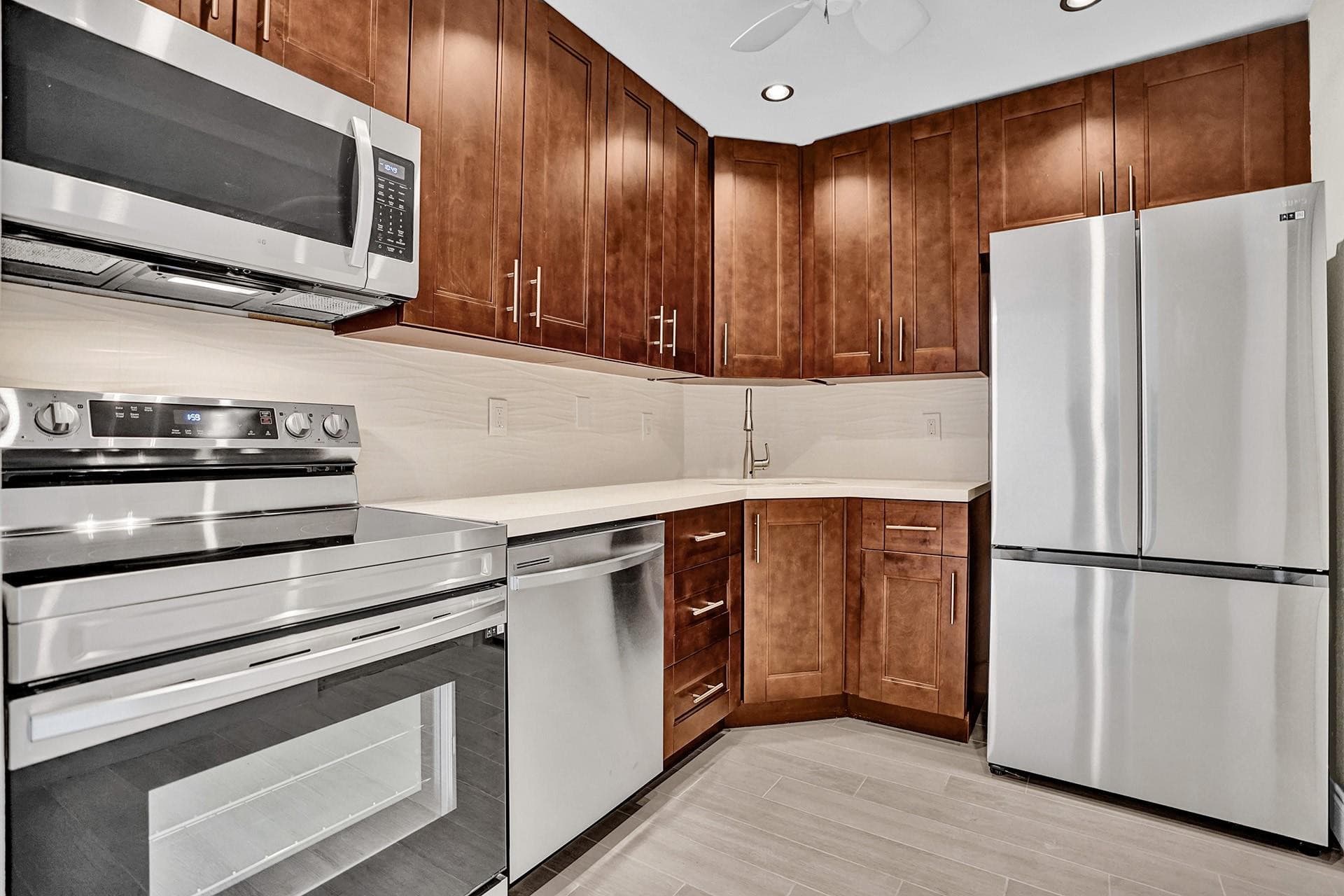 3115 Oakland Shores Drive E109, Oakland Park, FL 33309 — photo 1 of 46