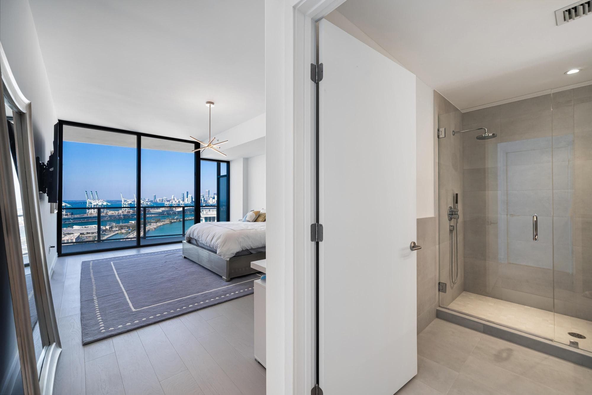 Condominium in Miami Beach — photo 17 of 41