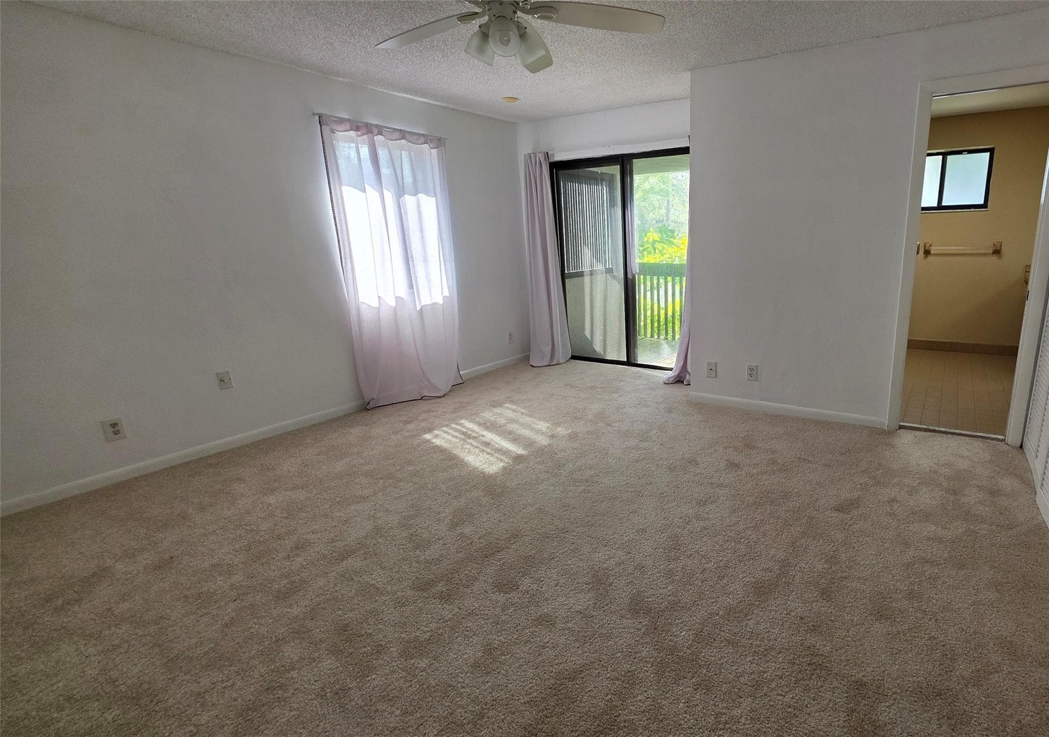 817 SE 12th Court 1, Fort Lauderdale, FL 33316 — photo 8 of 19