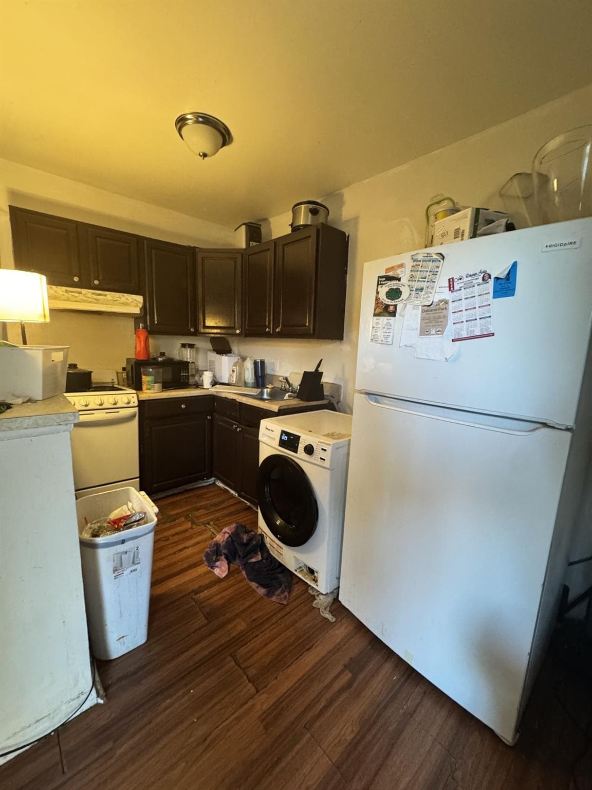 Condominium in Oakland Park — photo 2 of 4