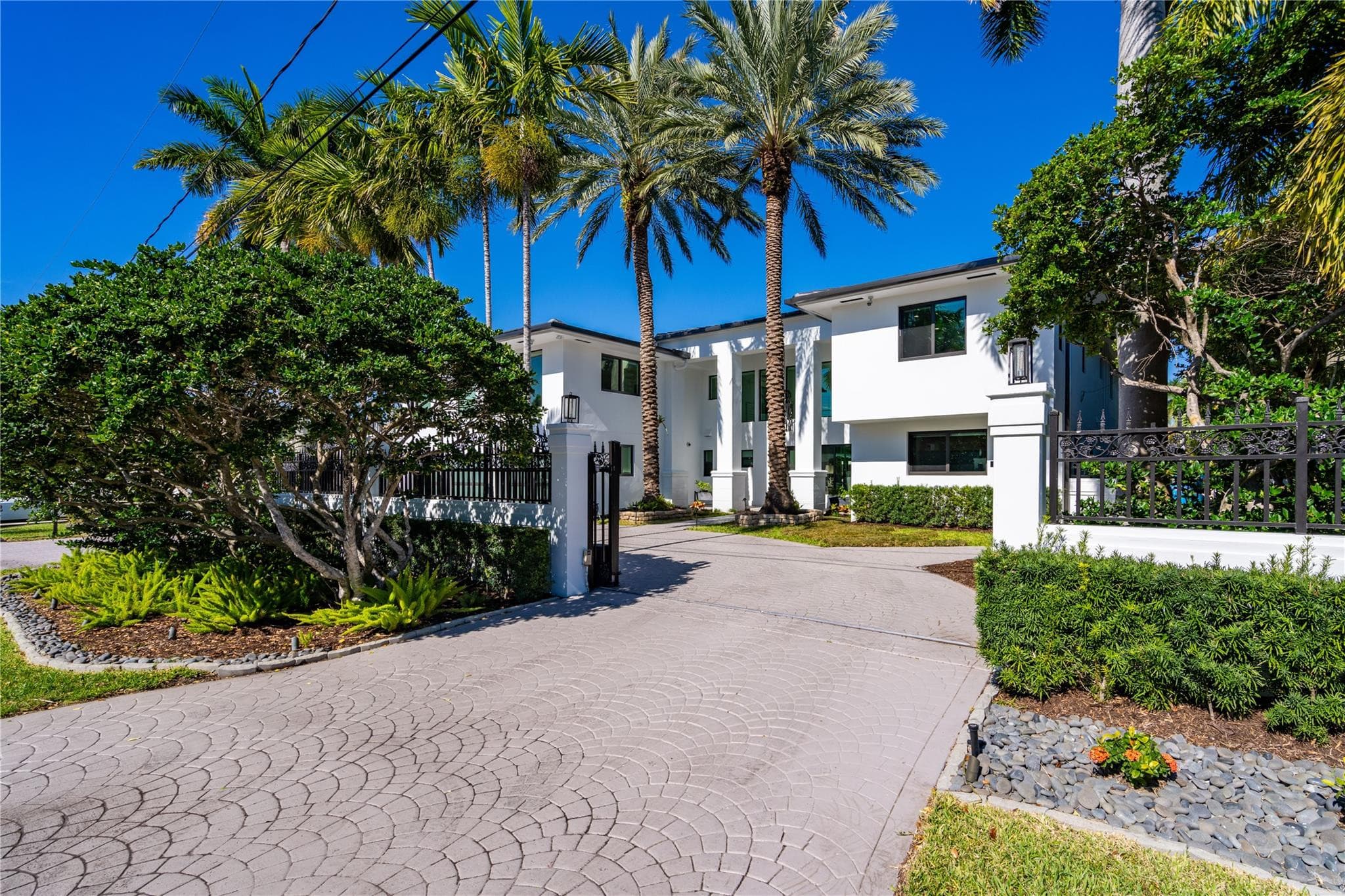 2817 NE 26th Court, Fort Lauderdale, FL 33306 — photo 6 of 70