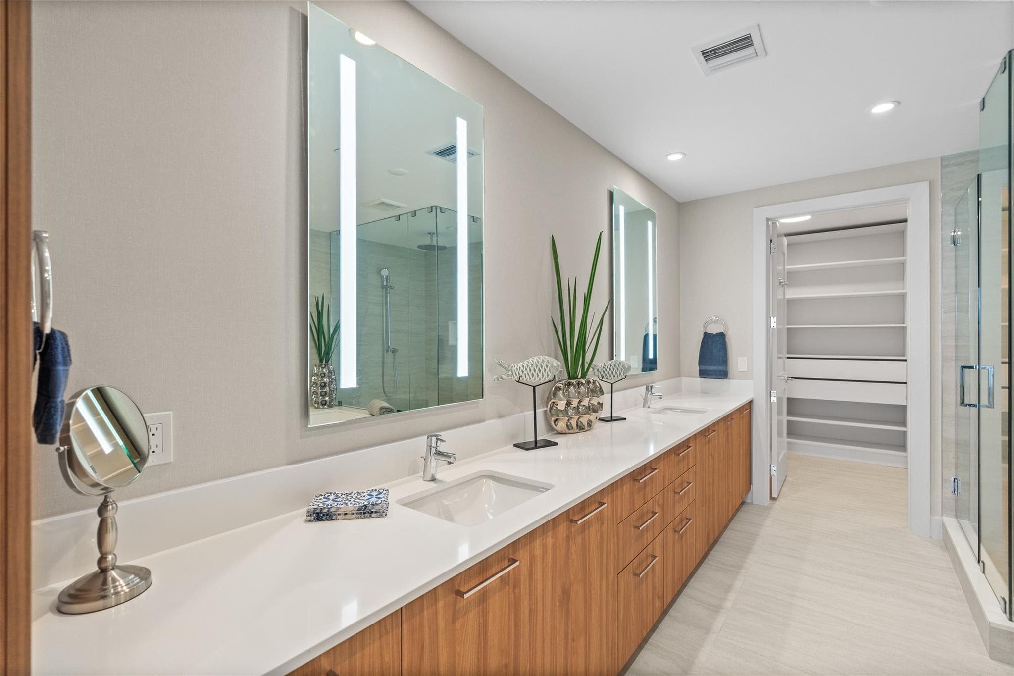 153 N Seabreeze Boulevard S-1501, Fort Lauderdale, FL 33304 — photo 14 of 53