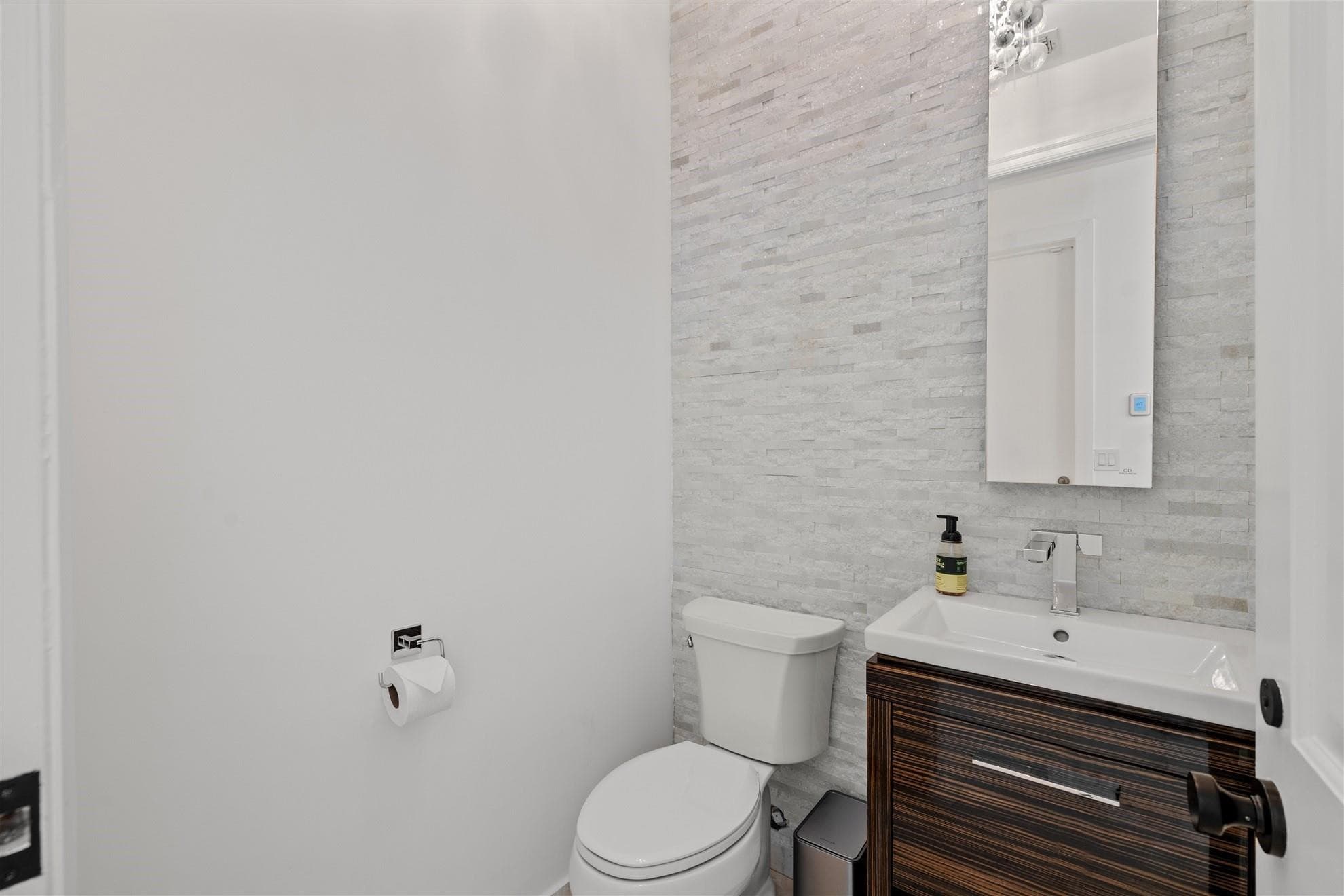 2325 NE 28th Street, Lighthouse Point, FL 33064 — photo 20 of 47