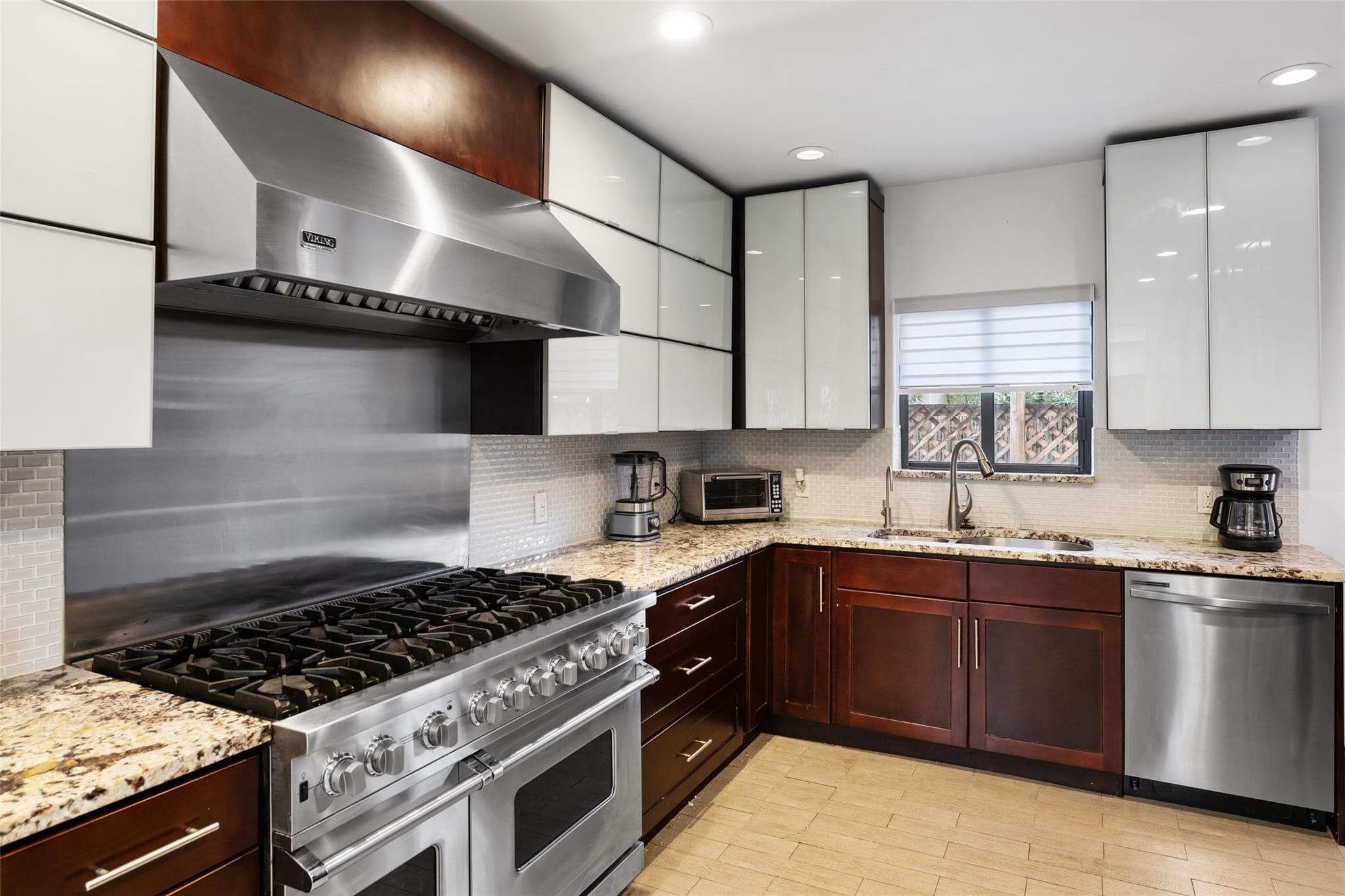 2301 N Atlantic Boulevard, Fort Lauderdale, FL 33305 — photo 23 of 34