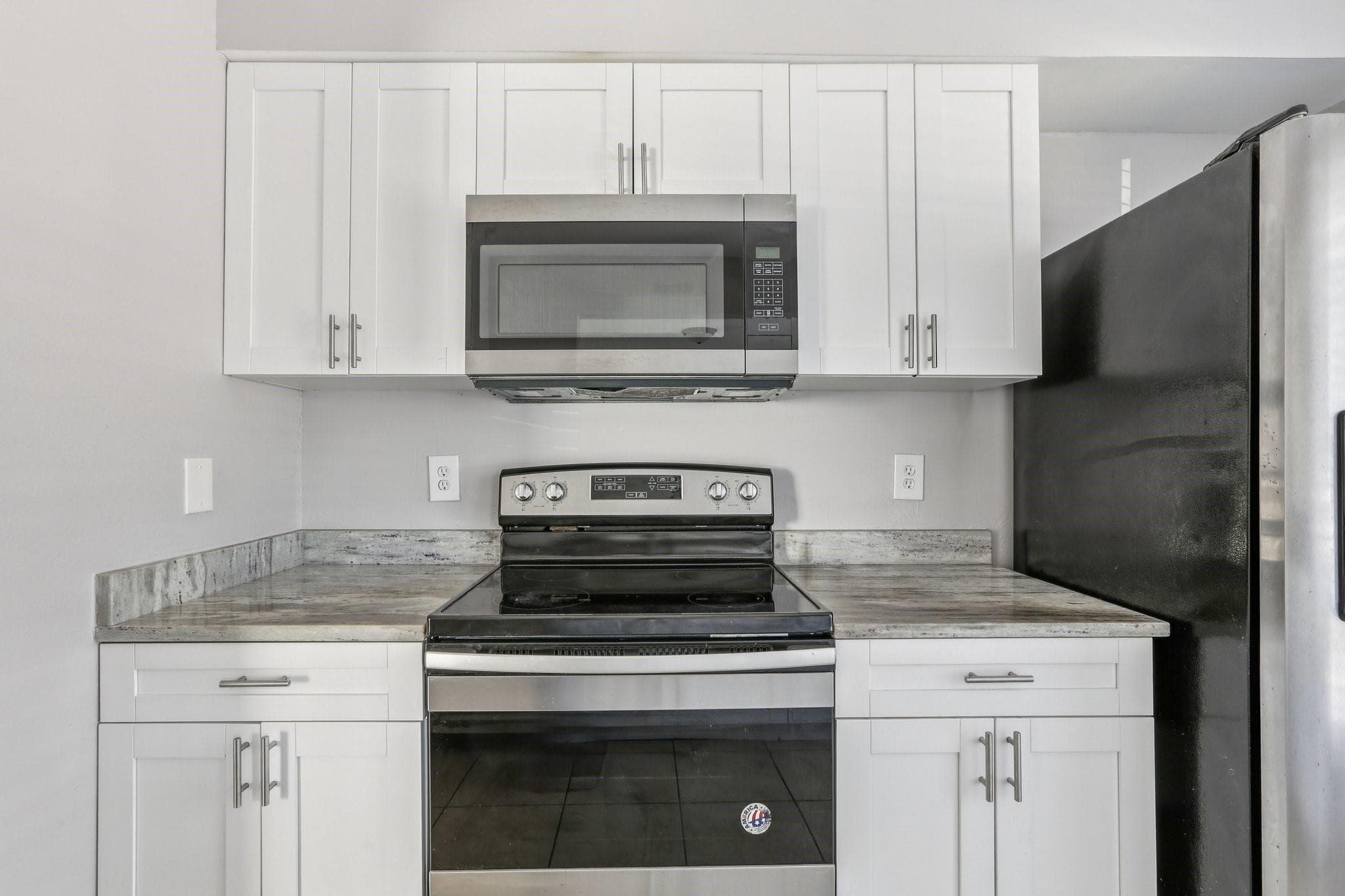 7402 Banks Drive 7402, Tampa, FL 33617 — photo 17 of 29