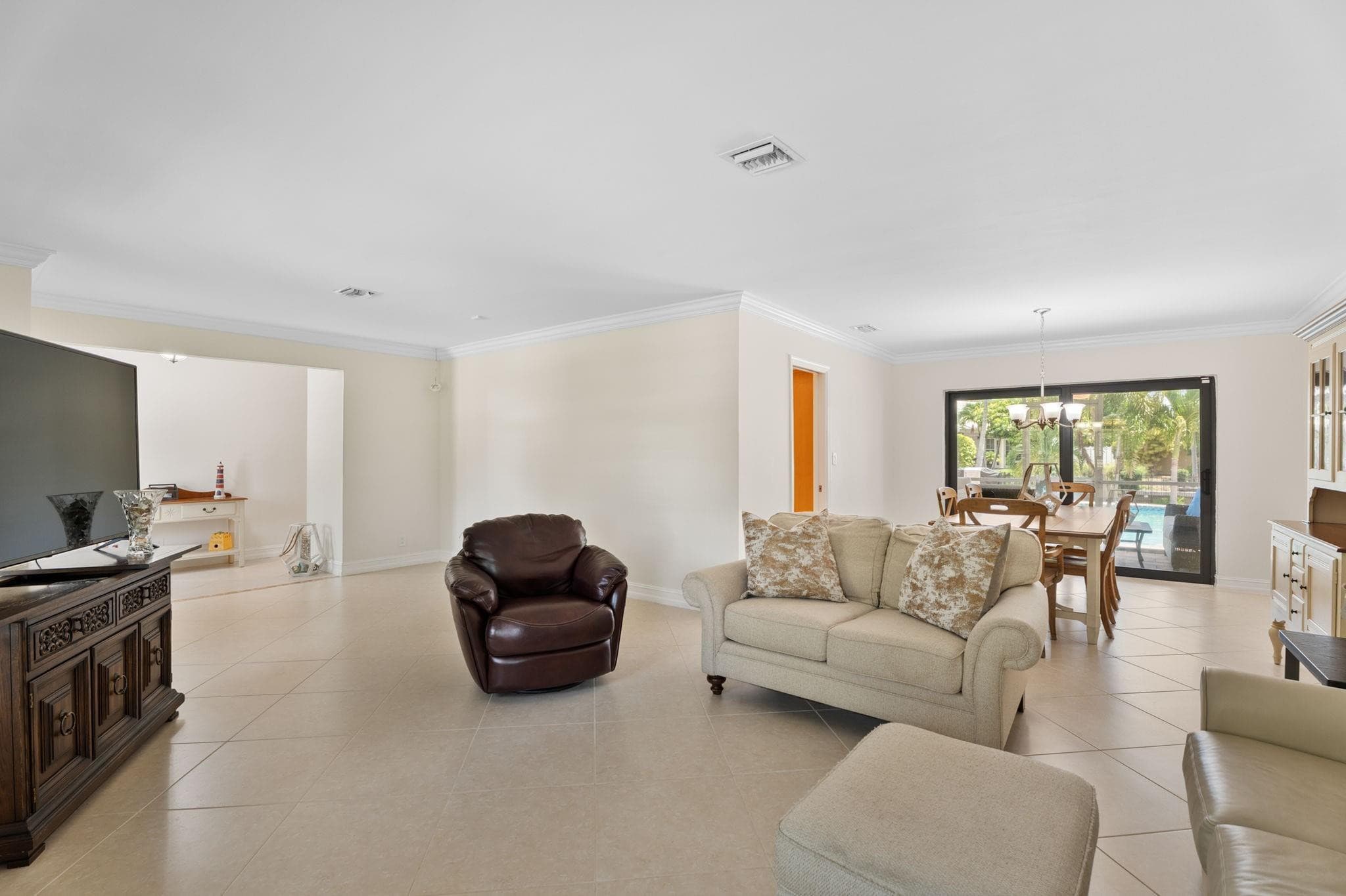 5570 NE 26 Avenue, Fort Lauderdale, FL 33308 — photo 17 of 55