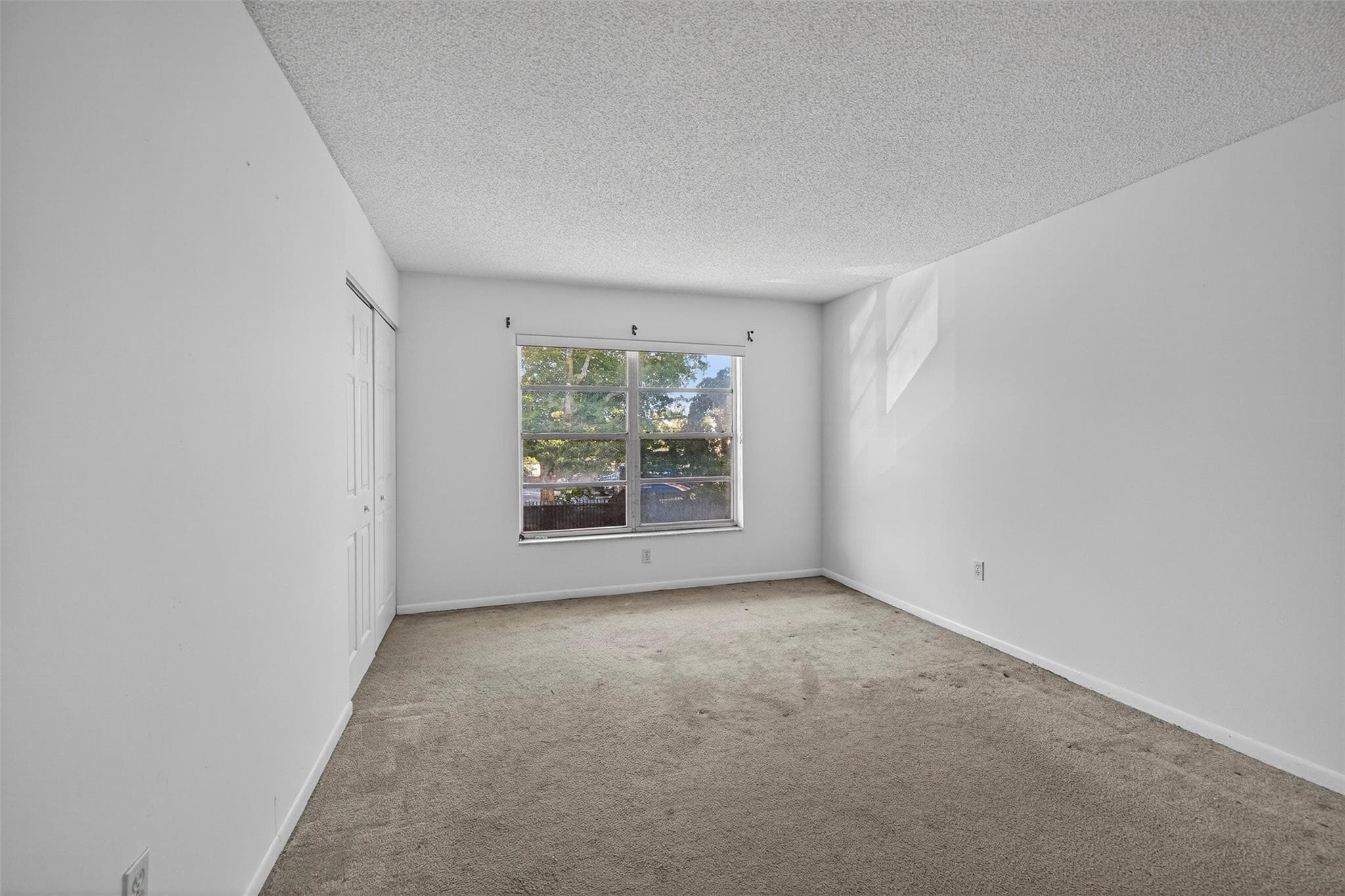 809 W Oakland Park Boulevard J5, Oakland Park, FL 33311 — photo 14 of 28
