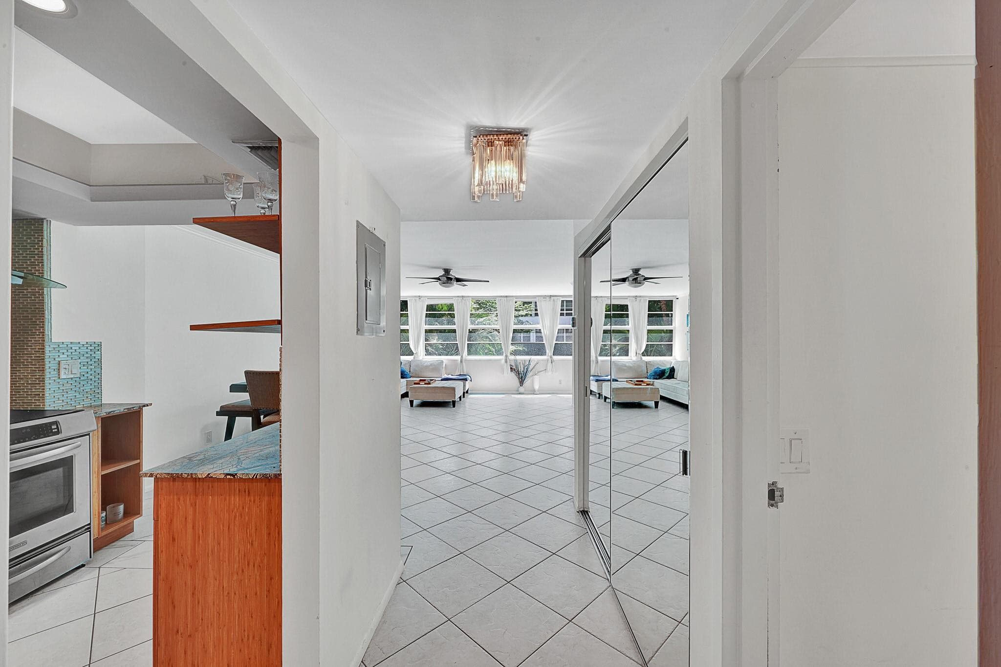 1170 N Federal Highway 106, Fort Lauderdale, FL 33304 — photo 9 of 40