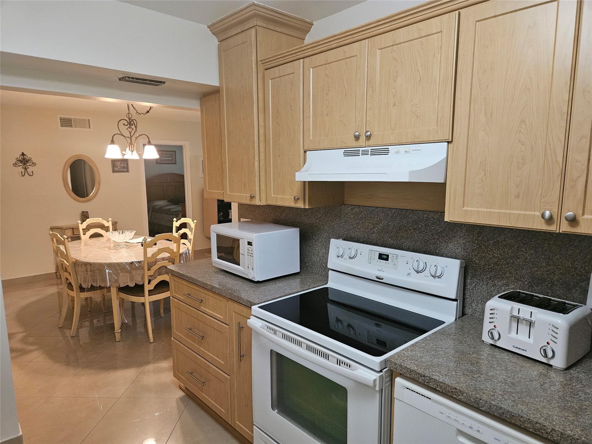 959 SE 2nd Avenue 117, Deerfield Beach, FL 33441 — photo 42 of 45