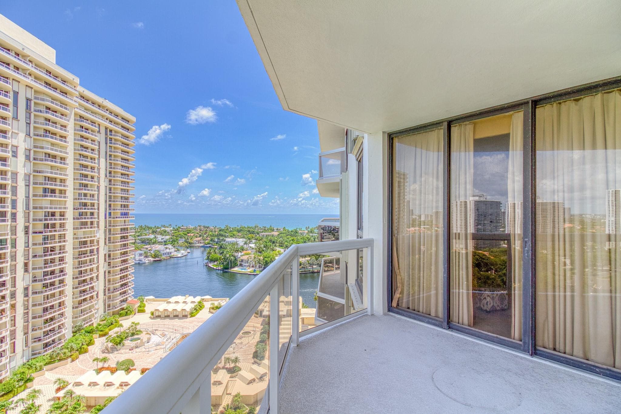 20185 E Country Club Drive 1709, Aventura, FL 33180 — photo 2 of 49