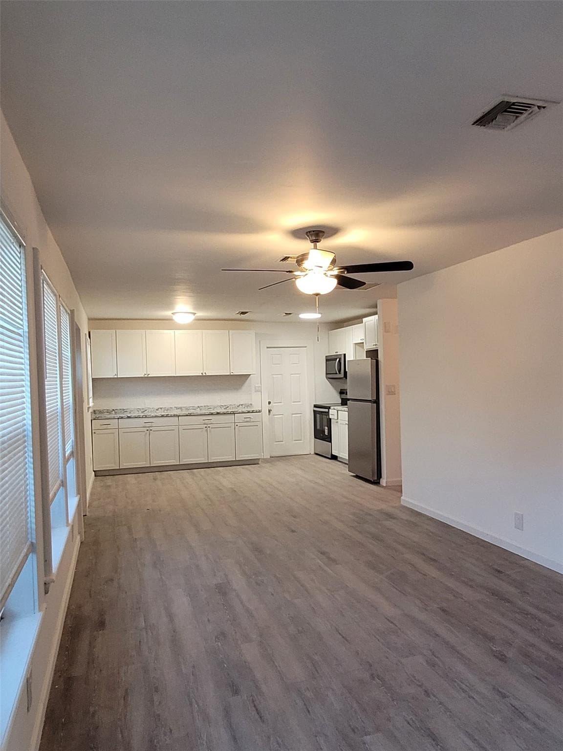 6106 Island Park Court, Fort Myers, FL 33908 — photo 2 of 14