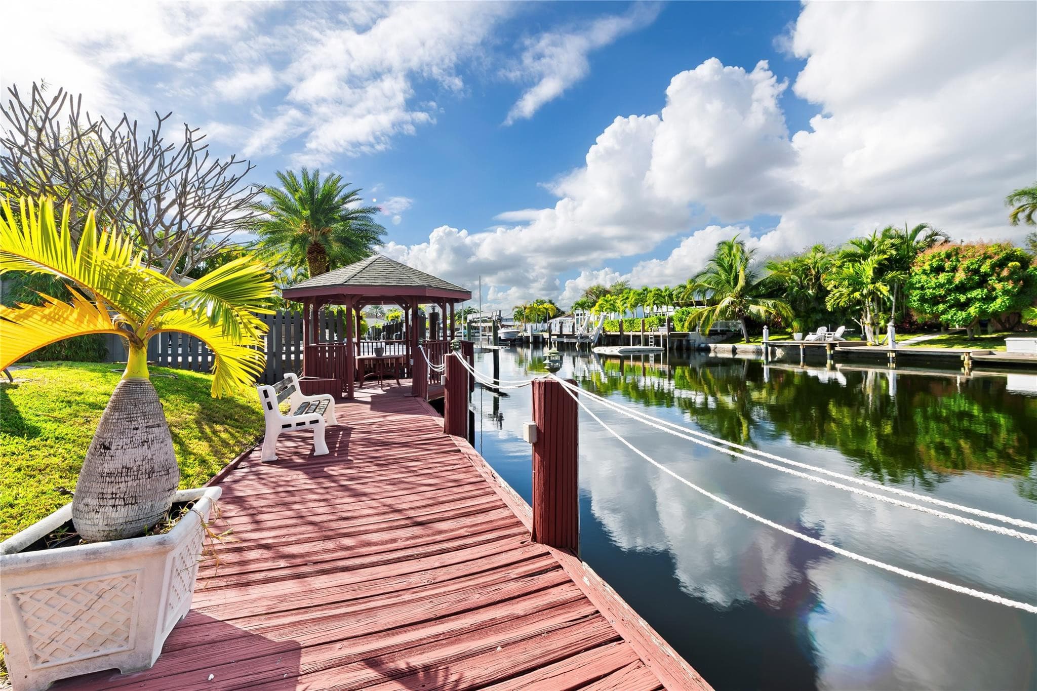 1735 NE 23rd Avenue, Fort Lauderdale, FL 33305 — photo 11 of 50