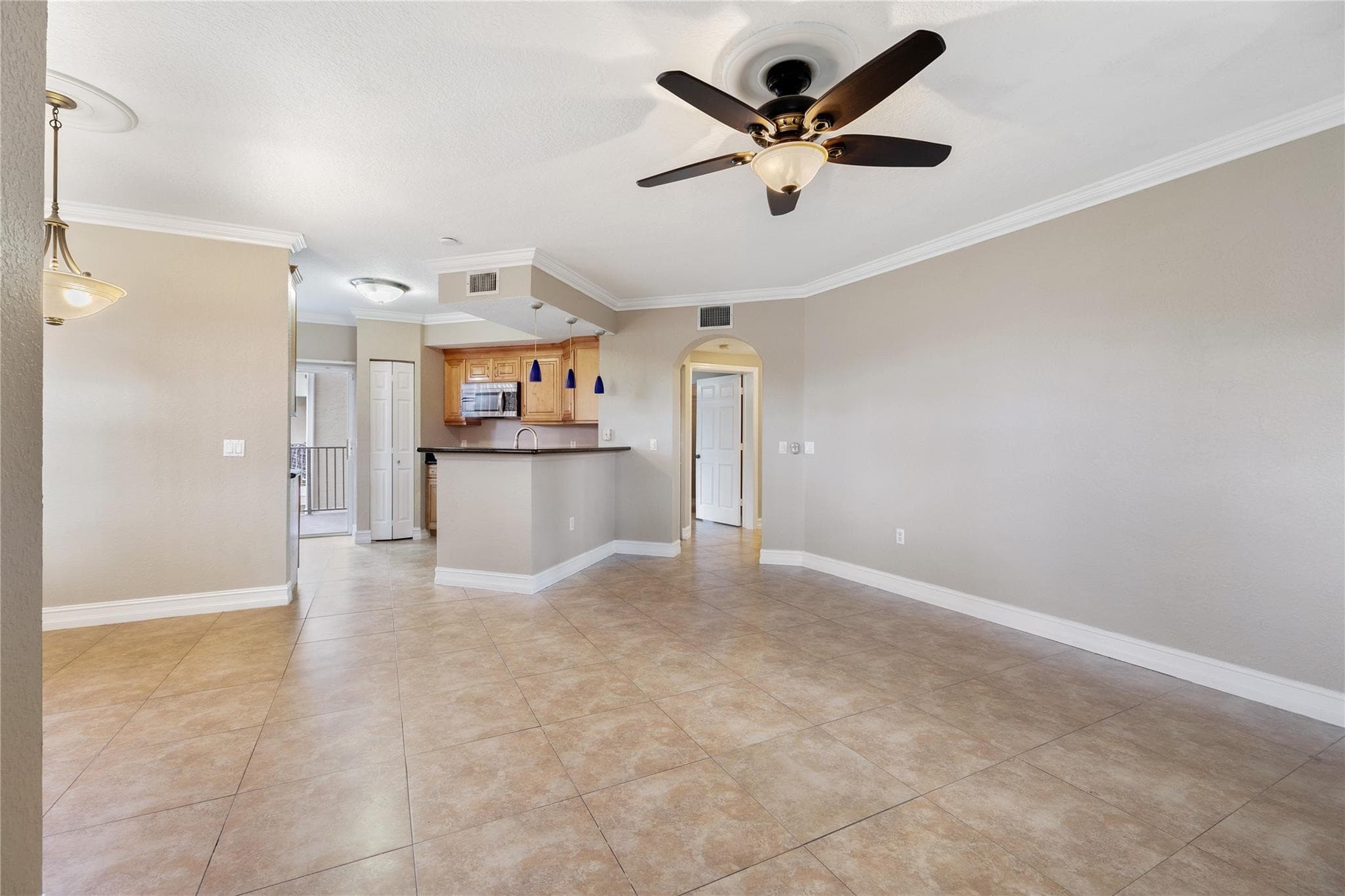 410 Belmont Lane 410, North Lauderdale, FL 33068 — photo 12 of 37