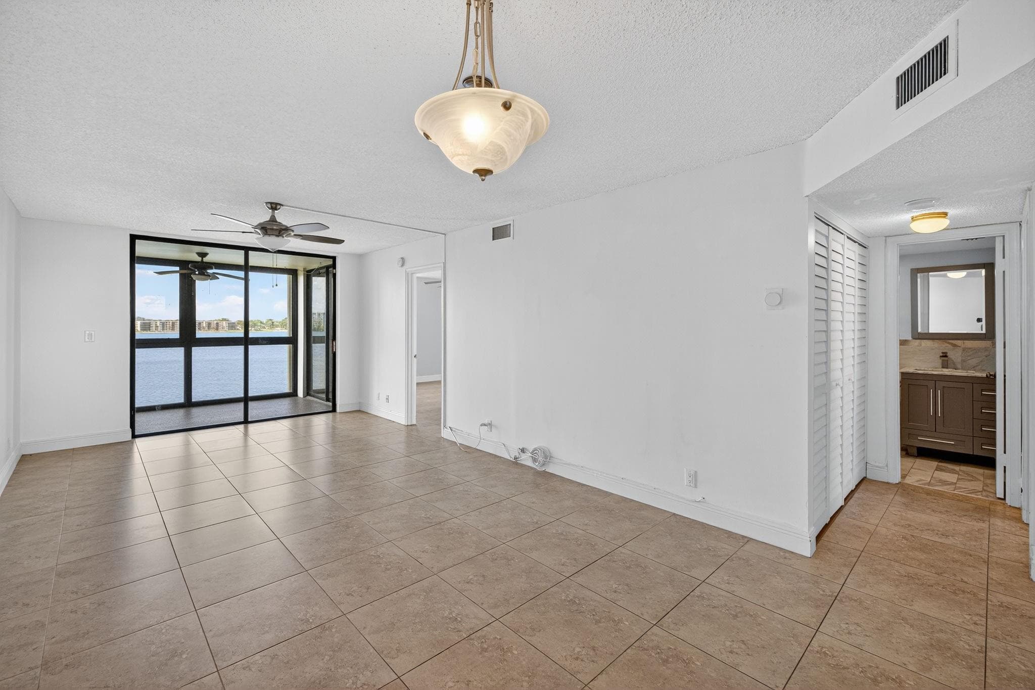 115 Lake Emerald Drive 403, Oakland Park, FL 33309 — photo 7 of 38