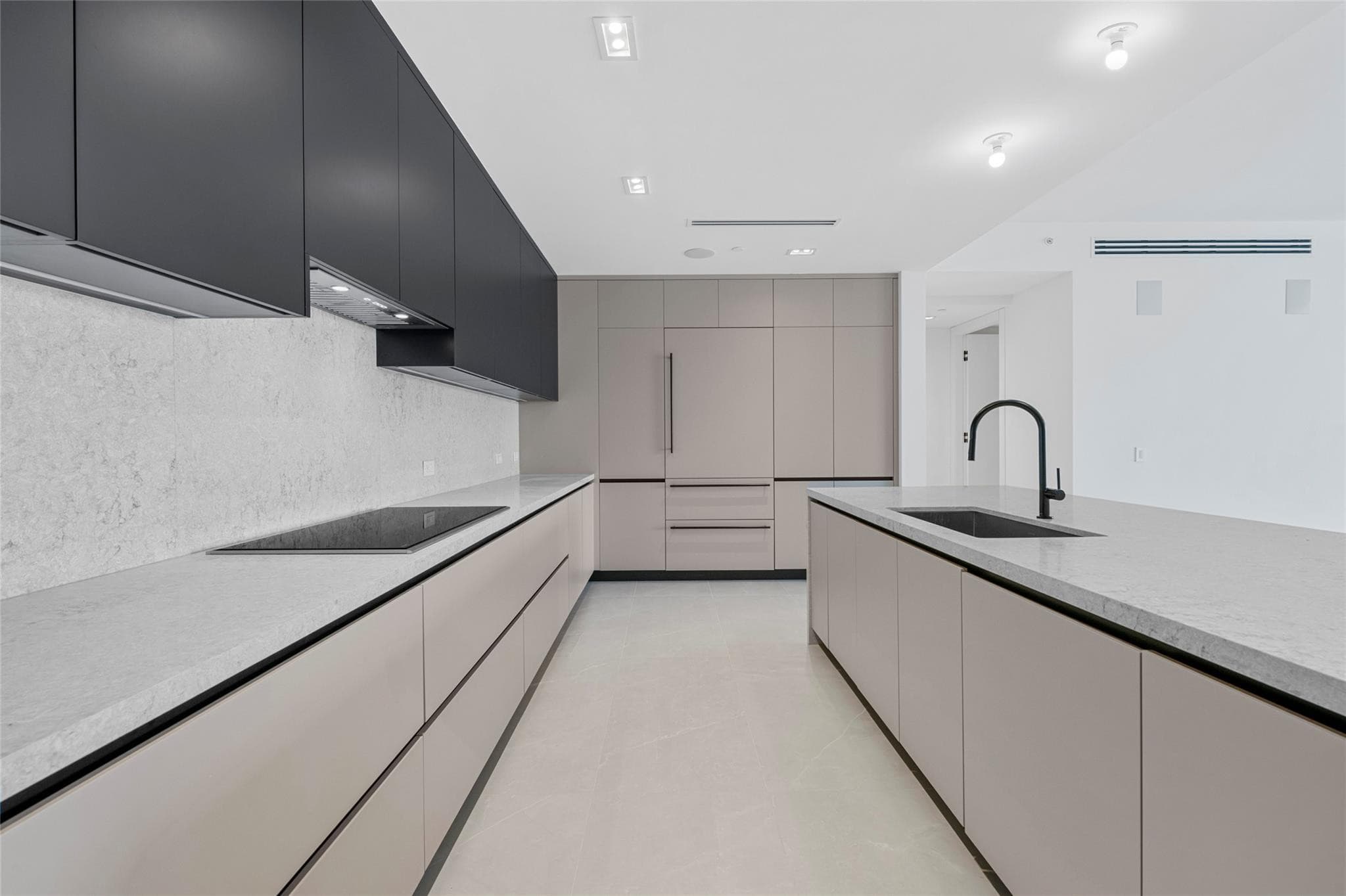 160 Isle Of Venice Drive 302, Fort Lauderdale, FL 33301 — photo 13 of 41