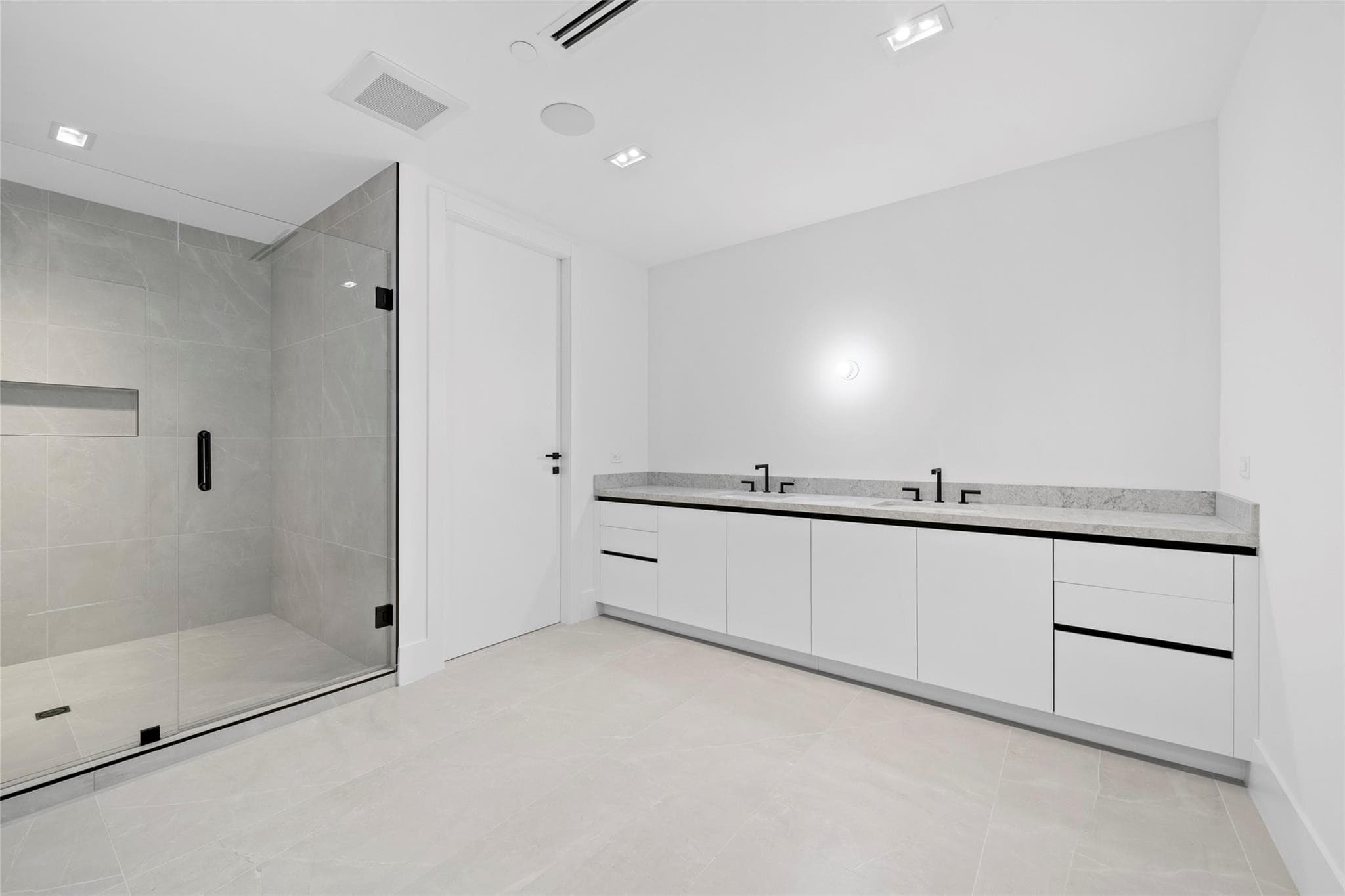 160 Isle Of Venice Drive 302, Fort Lauderdale, FL 33301 — photo 20 of 41