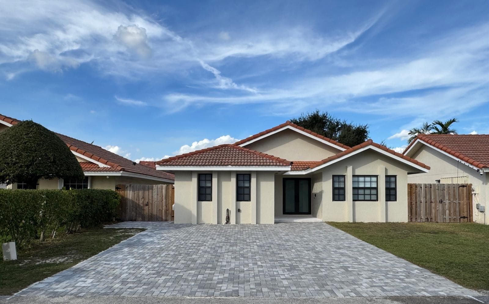 8455 NW 190th Terrace, Hialeah, FL 33015 — photo 1 of 23