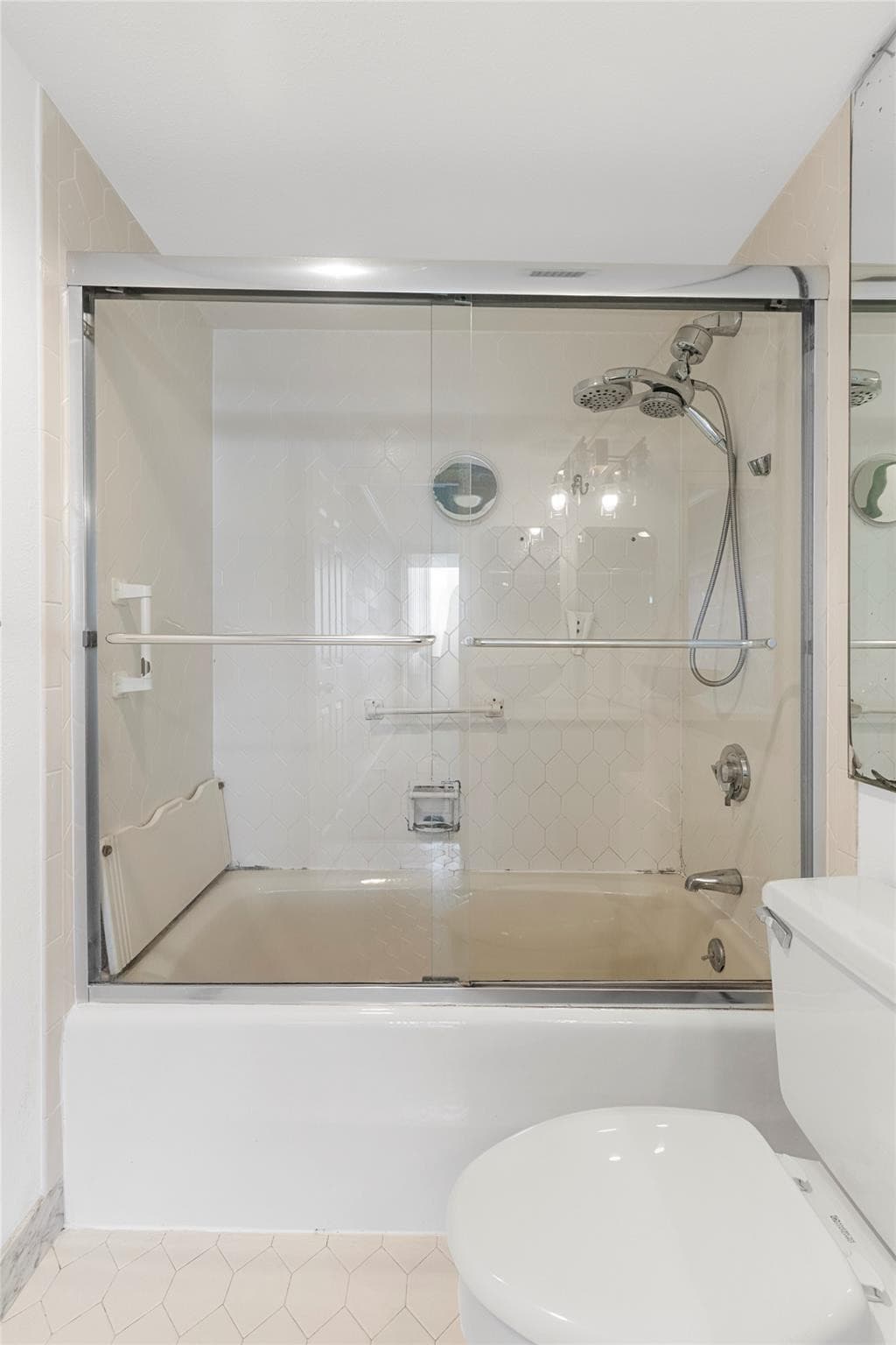 2400 Presidential Way 1502, West Palm Beach, FL 33401 — photo 17 of 34