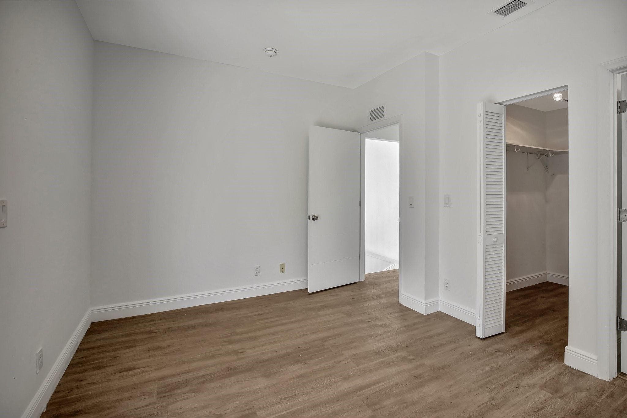 1104 S 20th Avenue, Hollywood, FL 33020 — photo 11 of 22
