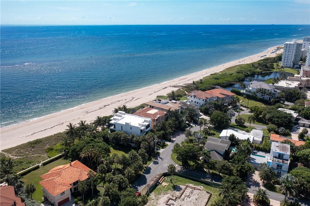 2100 Bay Drive, Pompano Beach, FL 33062 — photo 13 of 32
