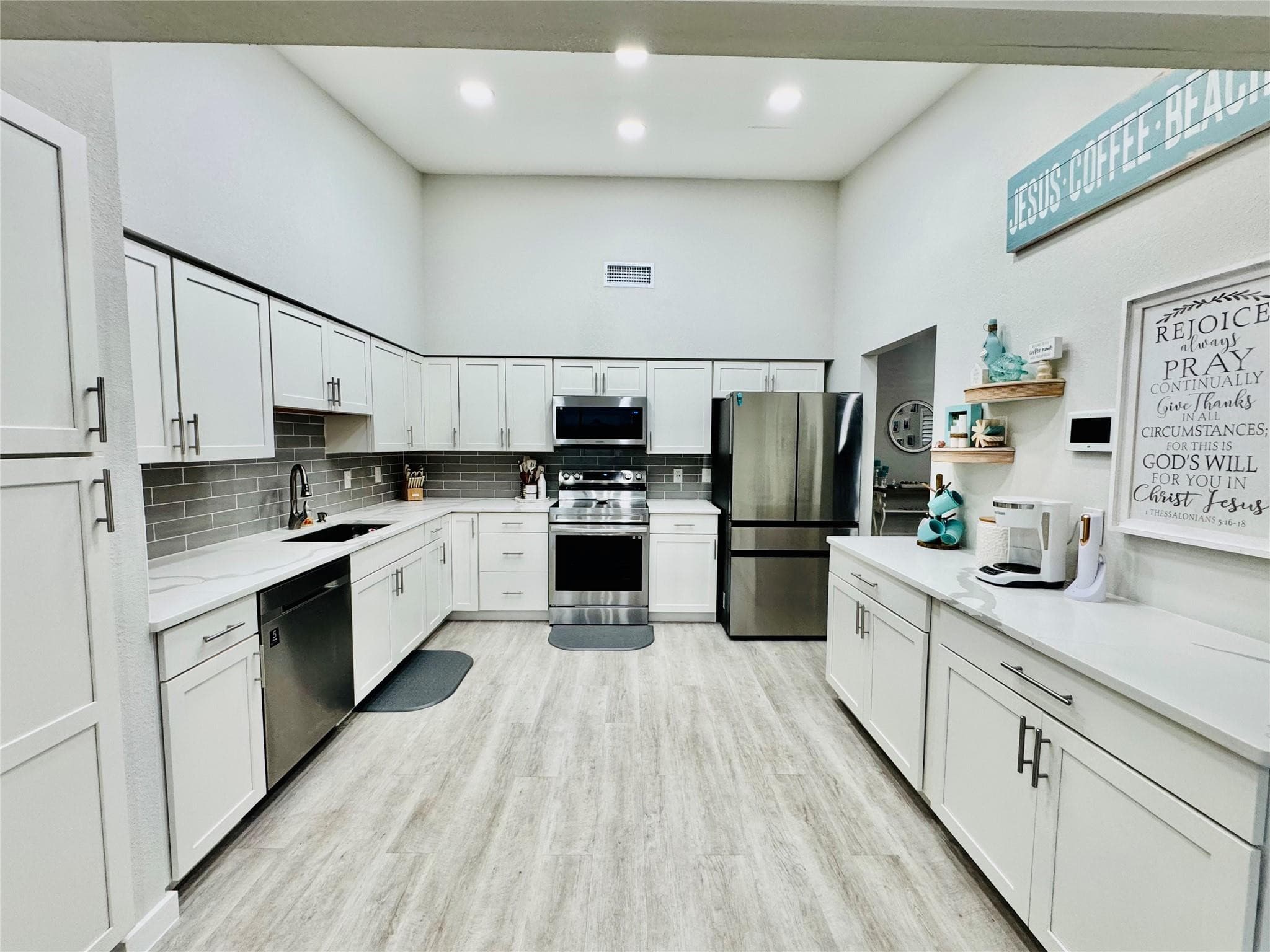 3216 S Lakeview Circle 5202, Fort Pierce, FL 34949 — photo 14 of 38