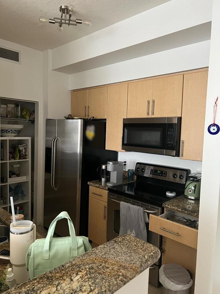 2401 NE 65th Street 608, Fort Lauderdale, FL 33308 — photo 8 of 25