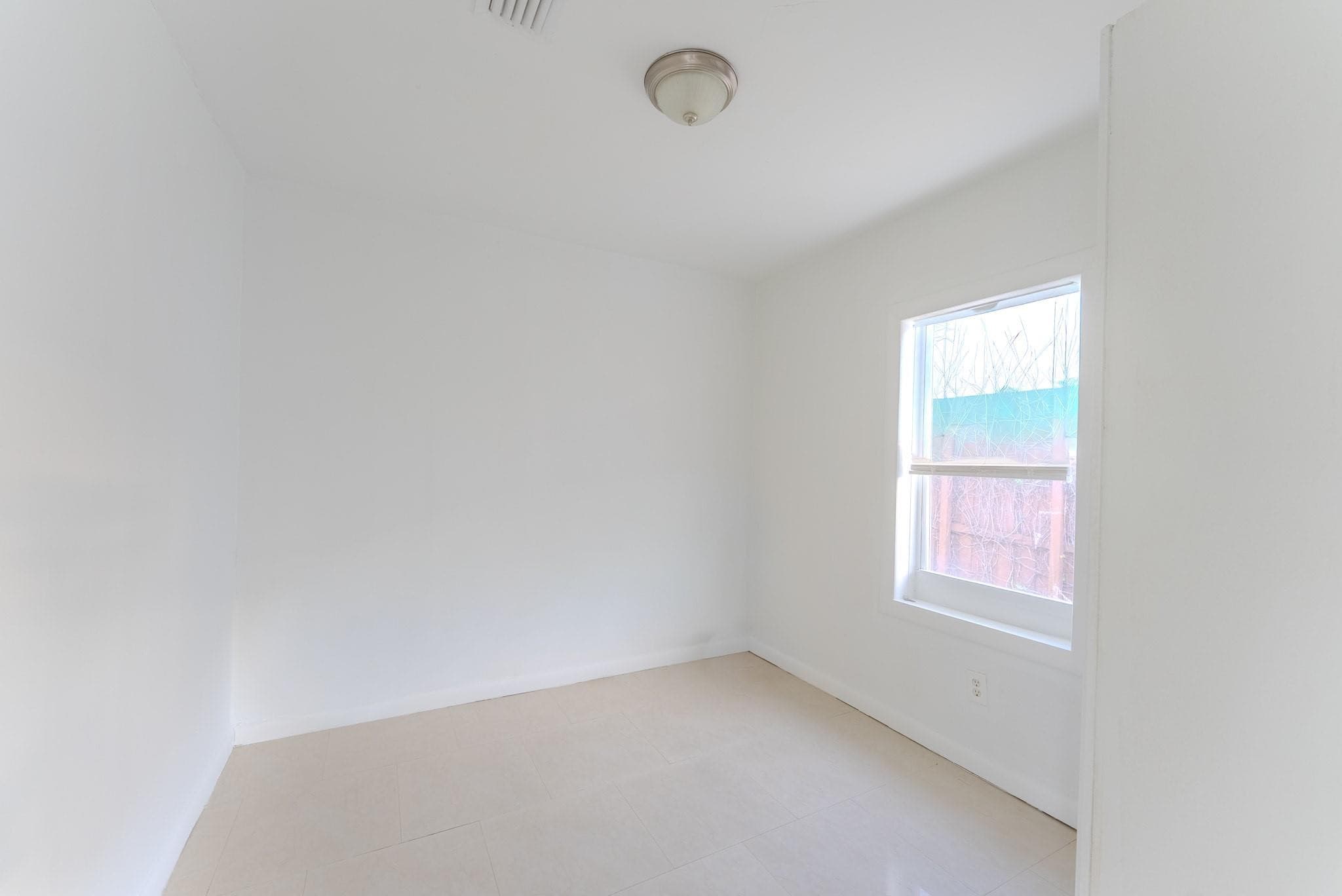 521 S 24th Avenue, Hollywood, FL 33020 — photo 6 of 18