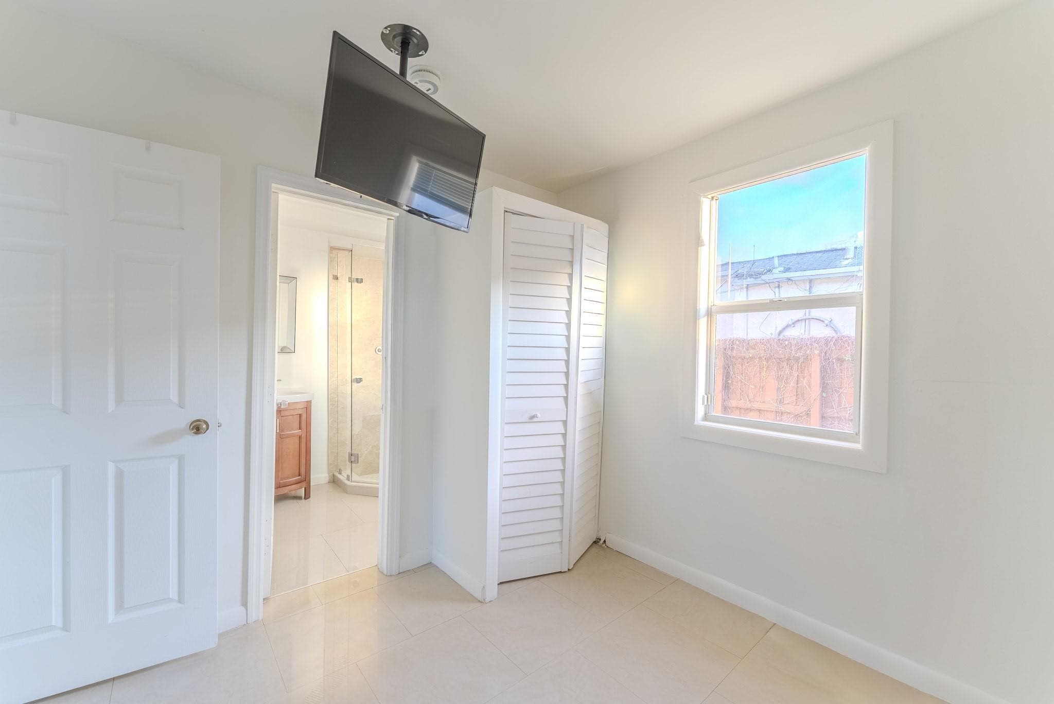 521 S 24th Avenue, Hollywood, FL 33020 — photo 15 of 18