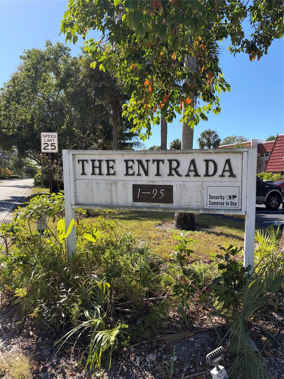 21 Jacaranda Drive 121, Plantation, FL 33324 — photo 2 of 30