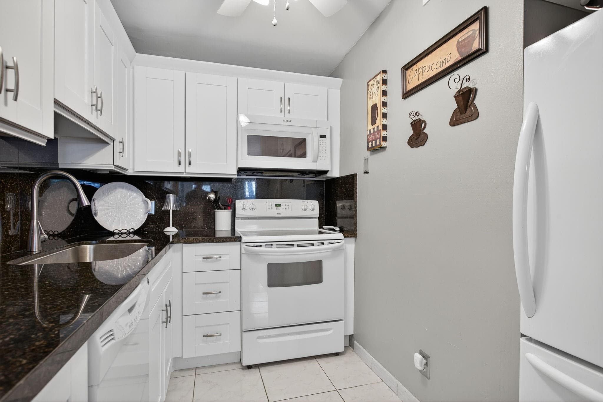 2850 NE 14th Street Causeway 107, Pompano Beach, FL 33062 — photo 5 of 37