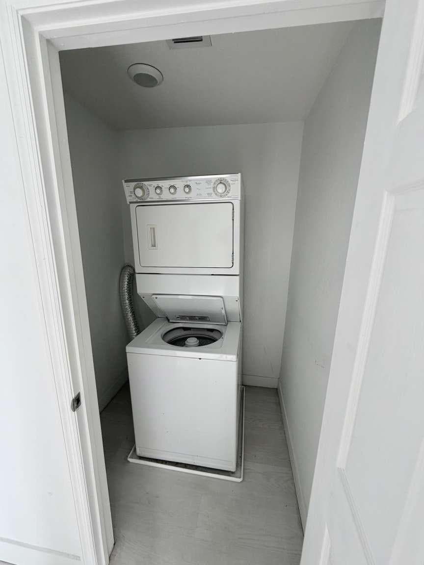 7516 NE 1st Avenue 302, Miami, FL 33138 — photo 11 of 11