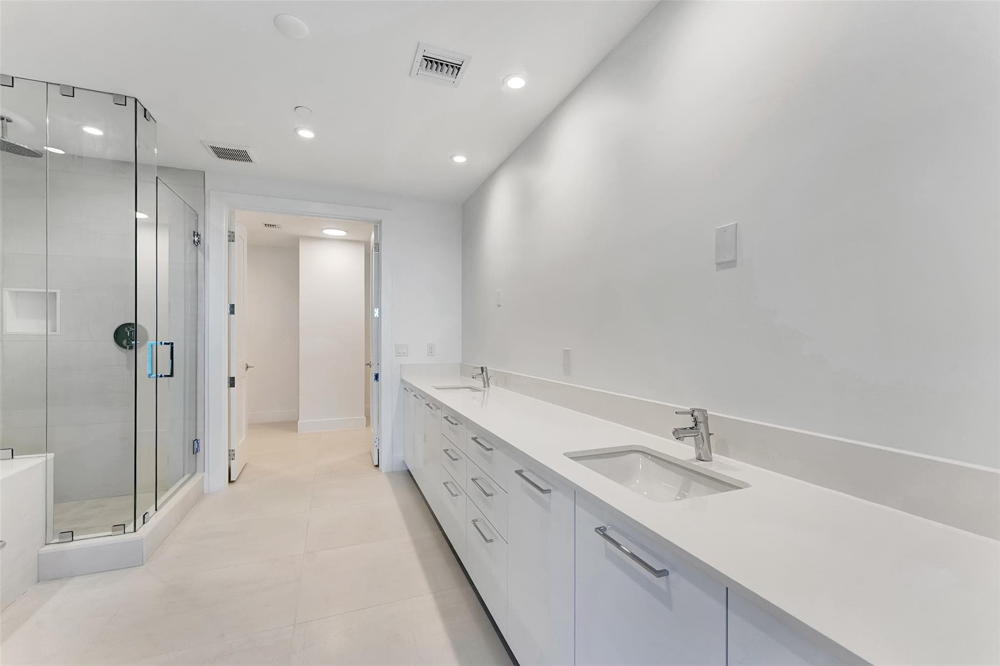 151 N Seabreeeze Boulevard 504, Fort Lauderdale, FL 33304 — photo 78 of 91