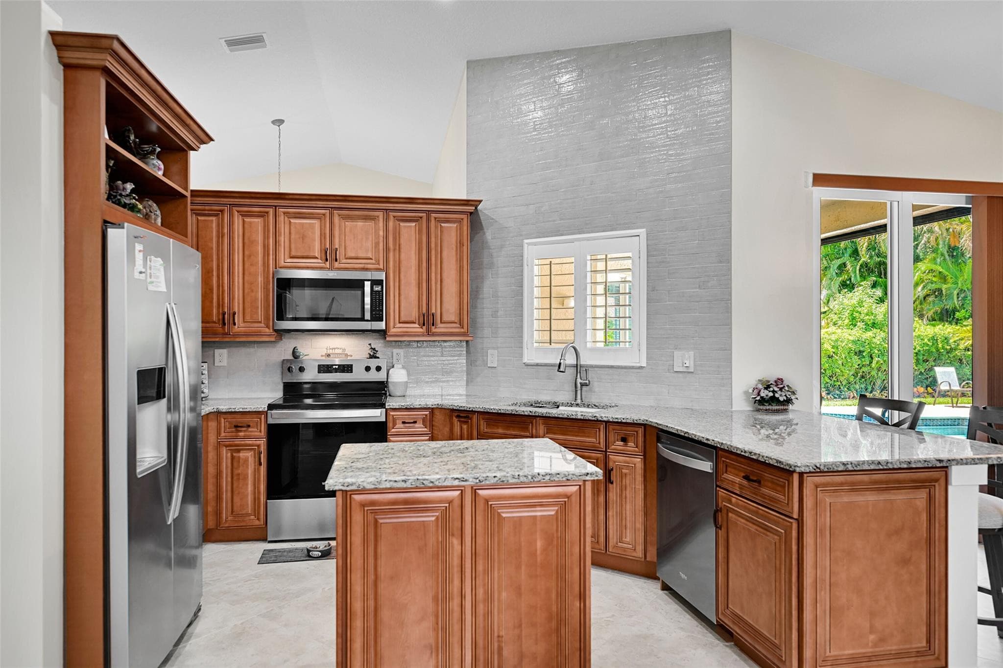 4910 NW 104th Avenue, Coral Springs, FL 33076 — photo 12 of 47