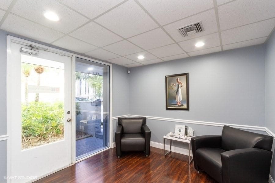 212 SE 8th Street, Fort Lauderdale, FL 33316 — photo 8 of 35