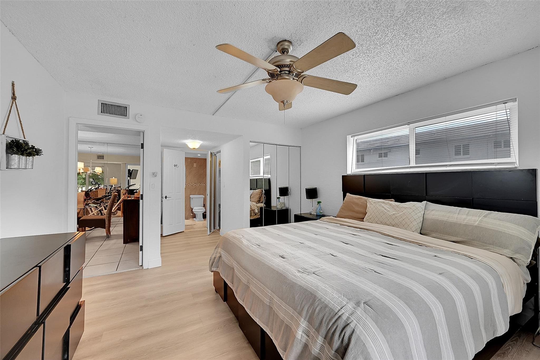 3909 N Ocean Boulevard 108, Fort Lauderdale, FL 33308 — photo 20 of 37