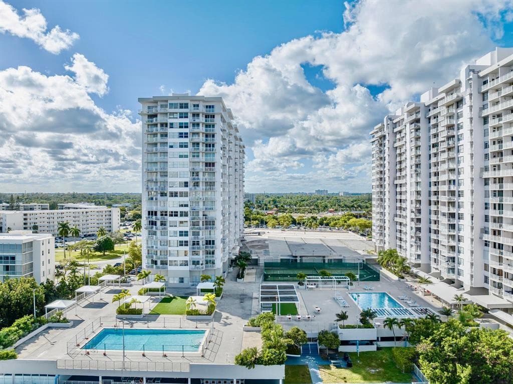 18031 Biscayne Boulevard 1104, Aventura, FL 33160 — photo 20 of 36