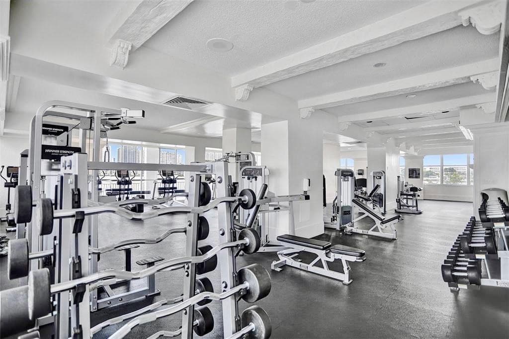 18031 Biscayne Boulevard 1104, Aventura, FL 33160 — photo 26 of 36