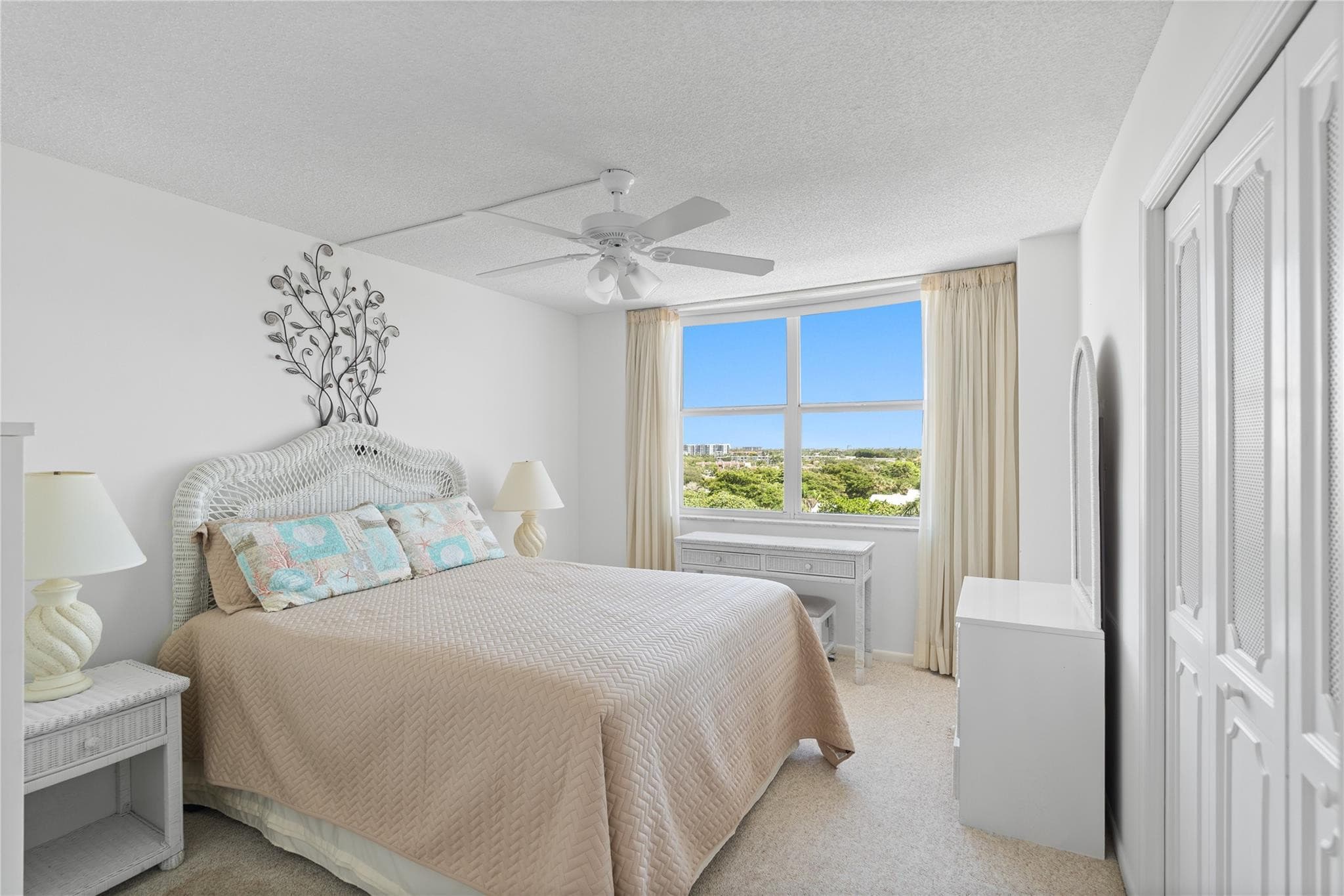 5200 N Ocean Boulevard 710b, Lauderdale-By-The-Sea, FL 33308 — photo 19 of 58
