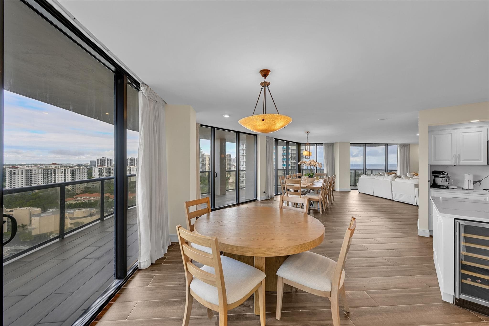 19667 Turnberry Way 20GR, Miami, FL 33180 — photo 13 of 48