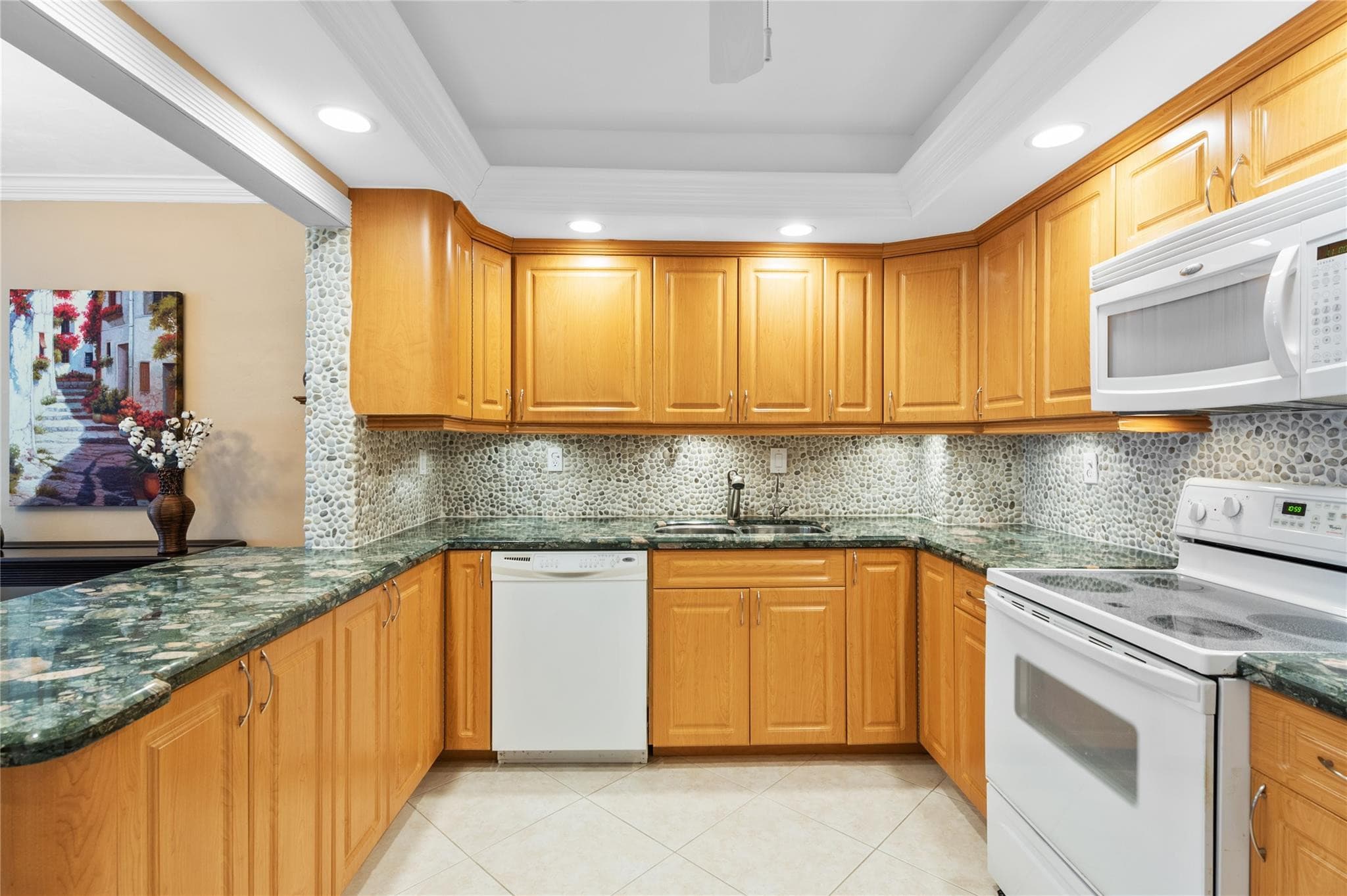 3850 Galt Ocean Drive 904, Fort Lauderdale, FL 33308 — photo 7 of 35